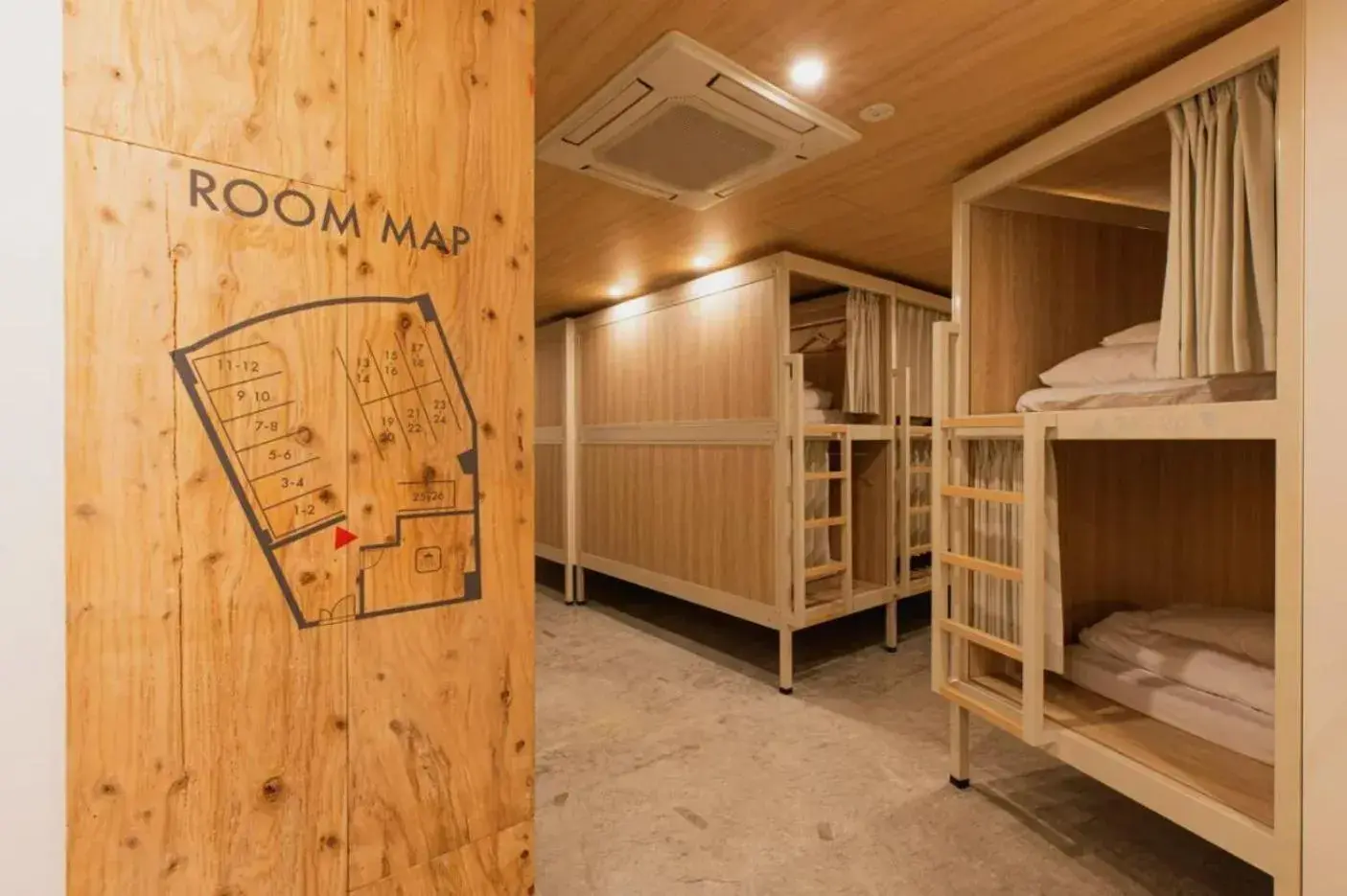 Bunk Bed in Female Dormitory Room in Mash Cafe & Bed NAGANO Bunk Bed in Female Dormitory Room in Mash Cafe & Bed NAGANO