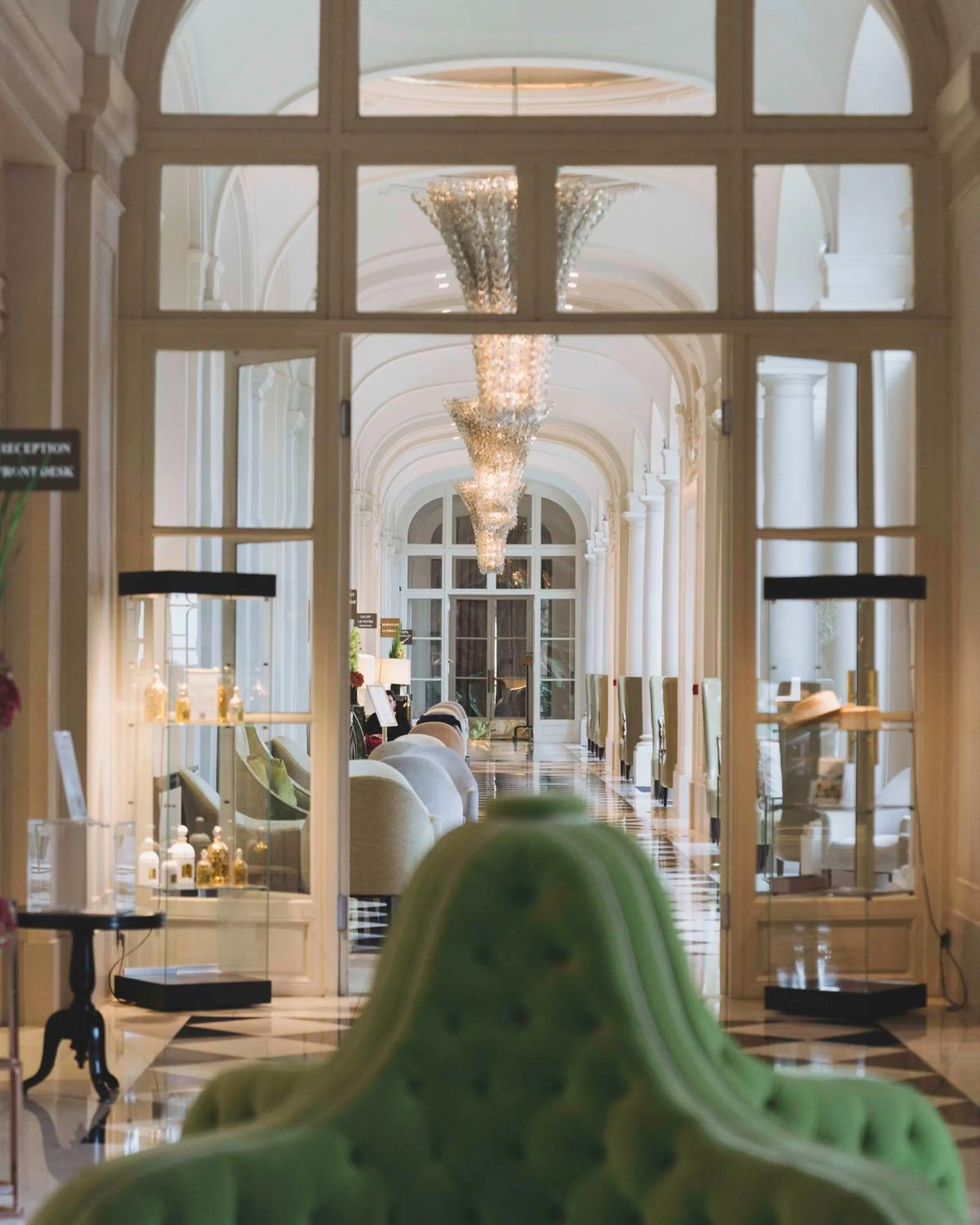 Lobby or reception in Waldorf Astoria Versailles - Trianon Palace