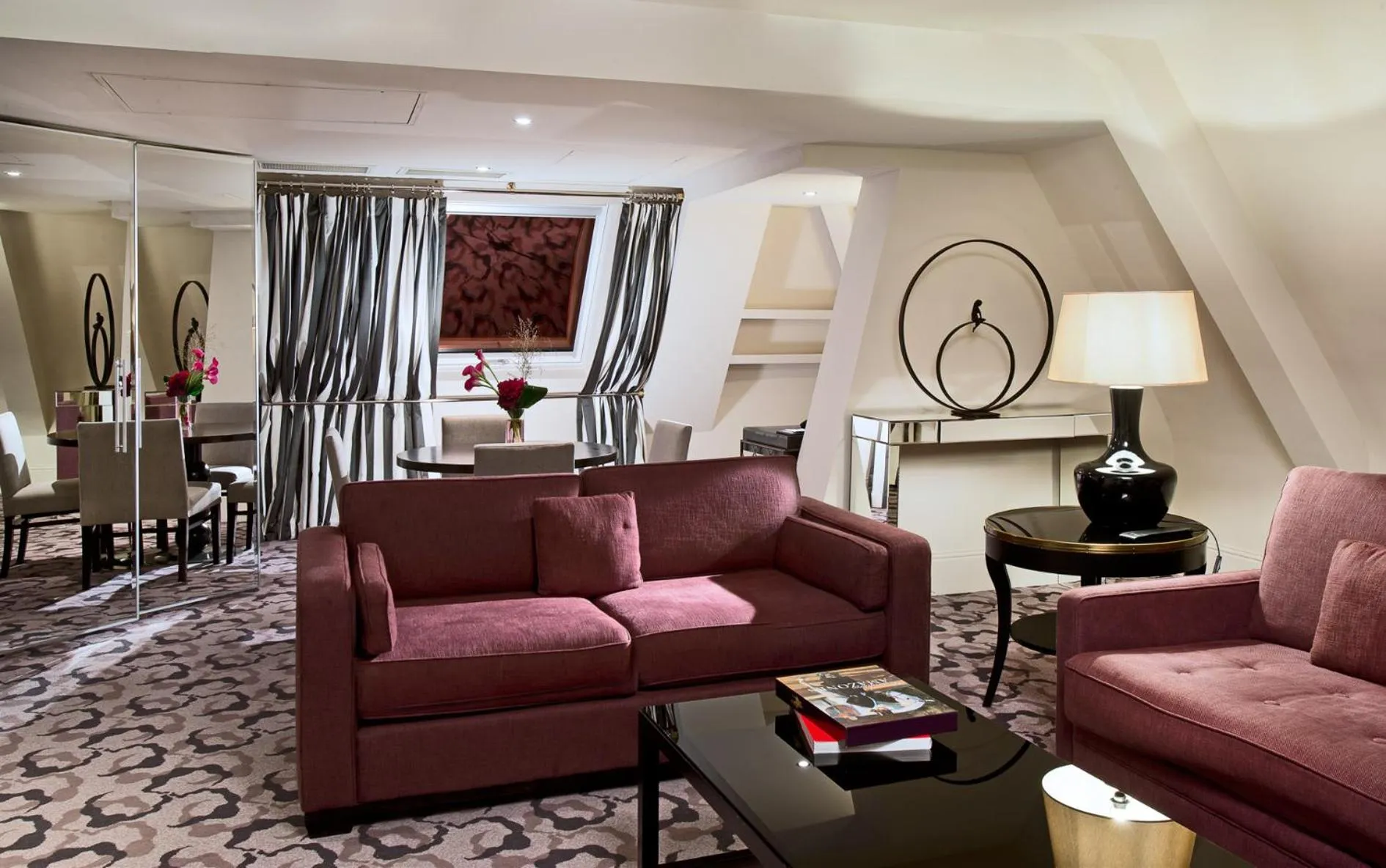 Living room in Waldorf Astoria Versailles - Trianon Palace