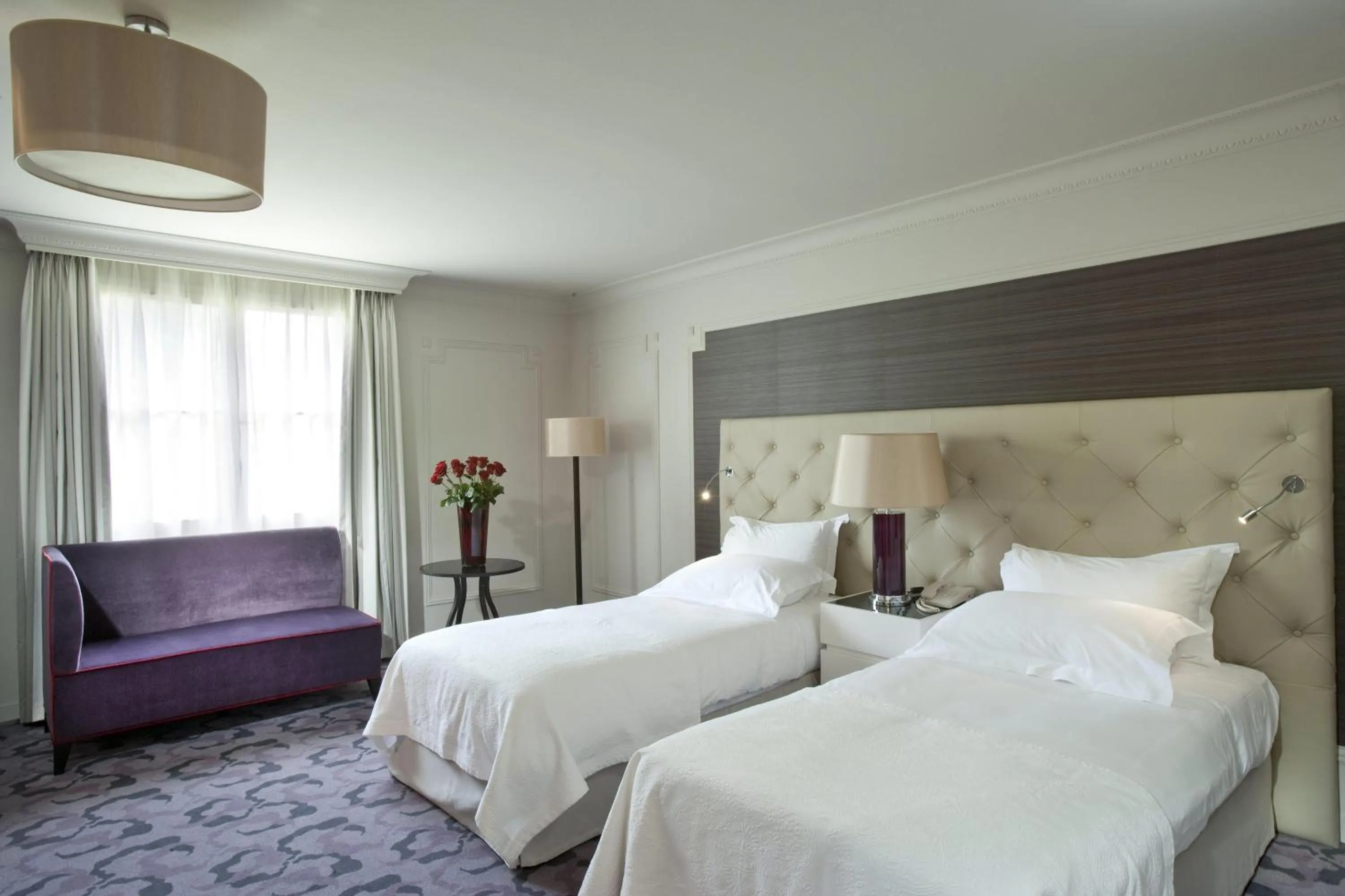 Bed in Waldorf Astoria Versailles - Trianon Palace