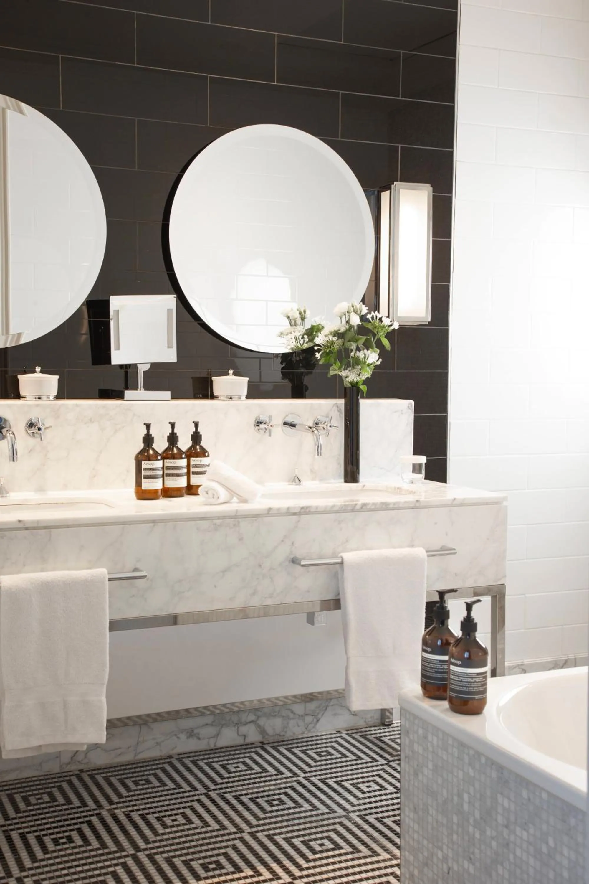 Bathroom in Waldorf Astoria Versailles - Trianon Palace