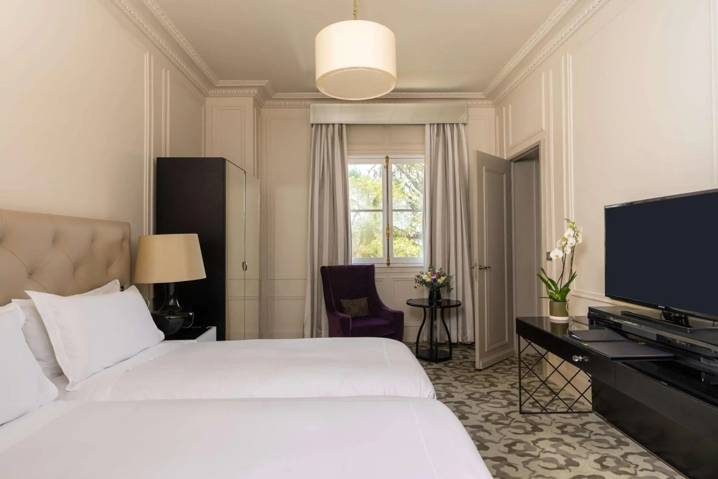 Palace 5 Star - Family Connecting Rooms in Waldorf Astoria Versailles - Trianon Palace Palace 5 Star - Family Connecting Rooms in Waldorf Astoria Versailles - Trianon Palace