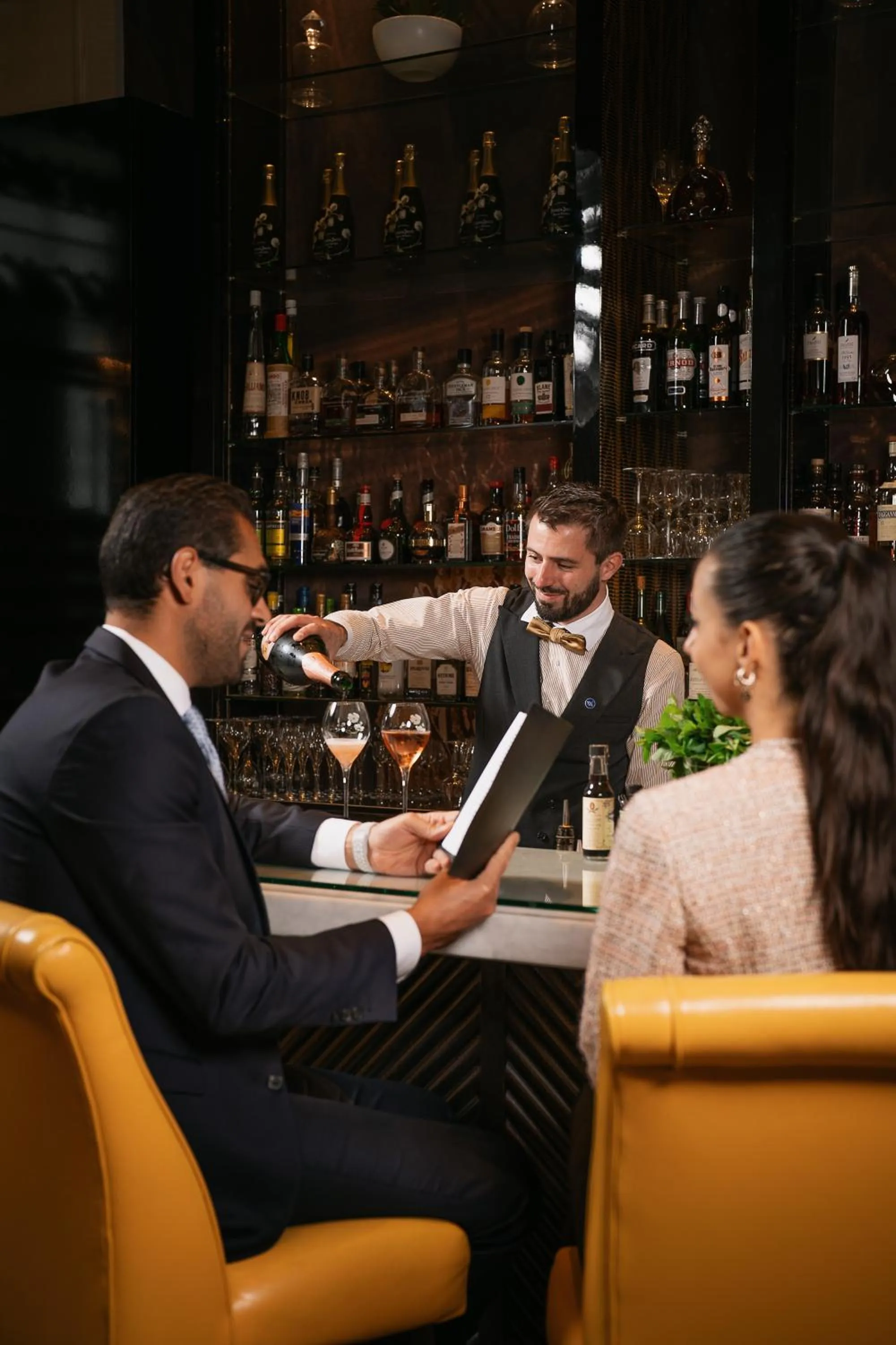 Lounge or bar in Waldorf Astoria Versailles - Trianon Palace