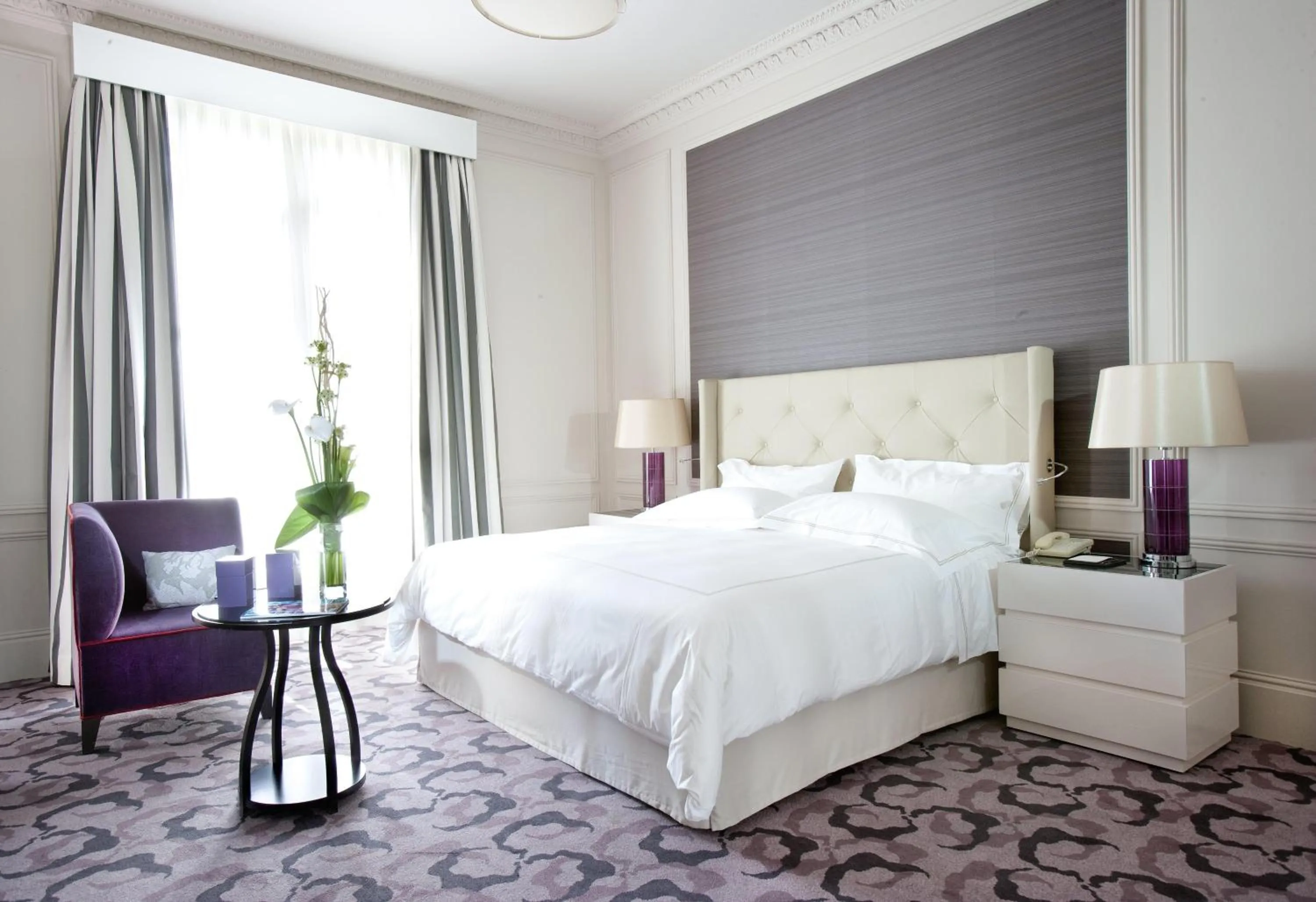 Bed in Waldorf Astoria Versailles - Trianon Palace