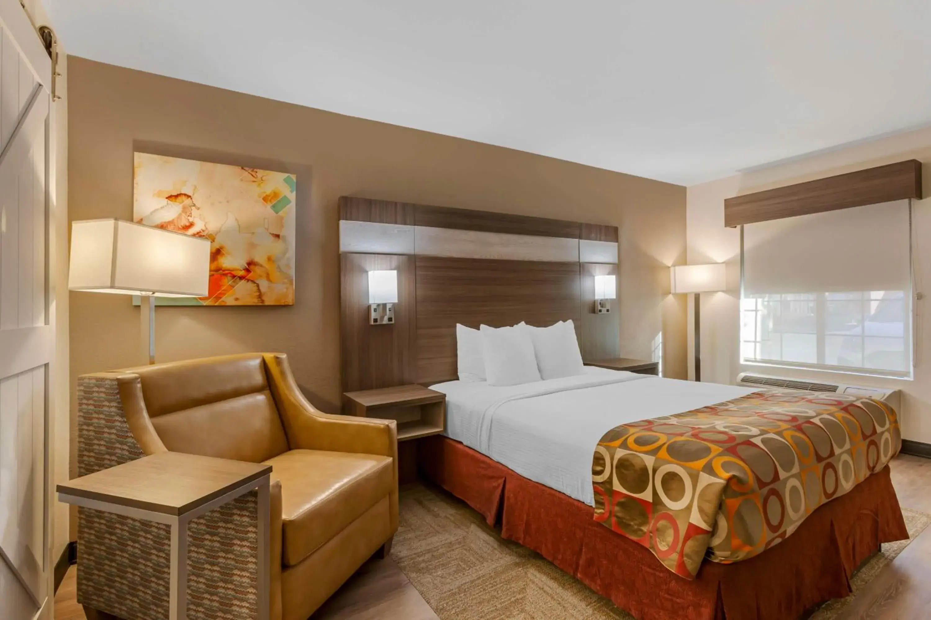 Queen Room - Disability Access in Best Western Desert Inn Queen Room - Disability Access in Best Western Desert Inn