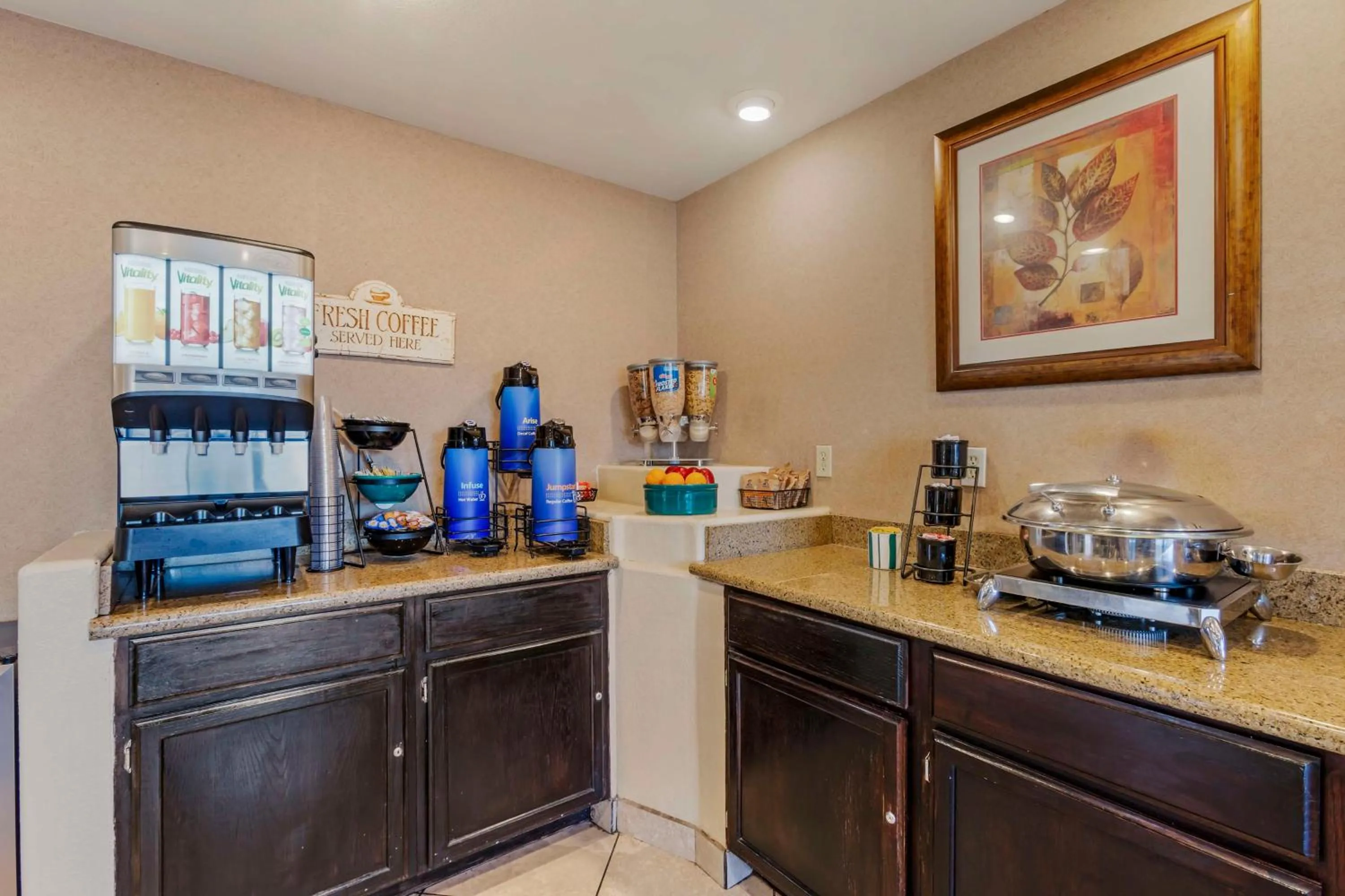 Breakfast in Best Western Desert Inn