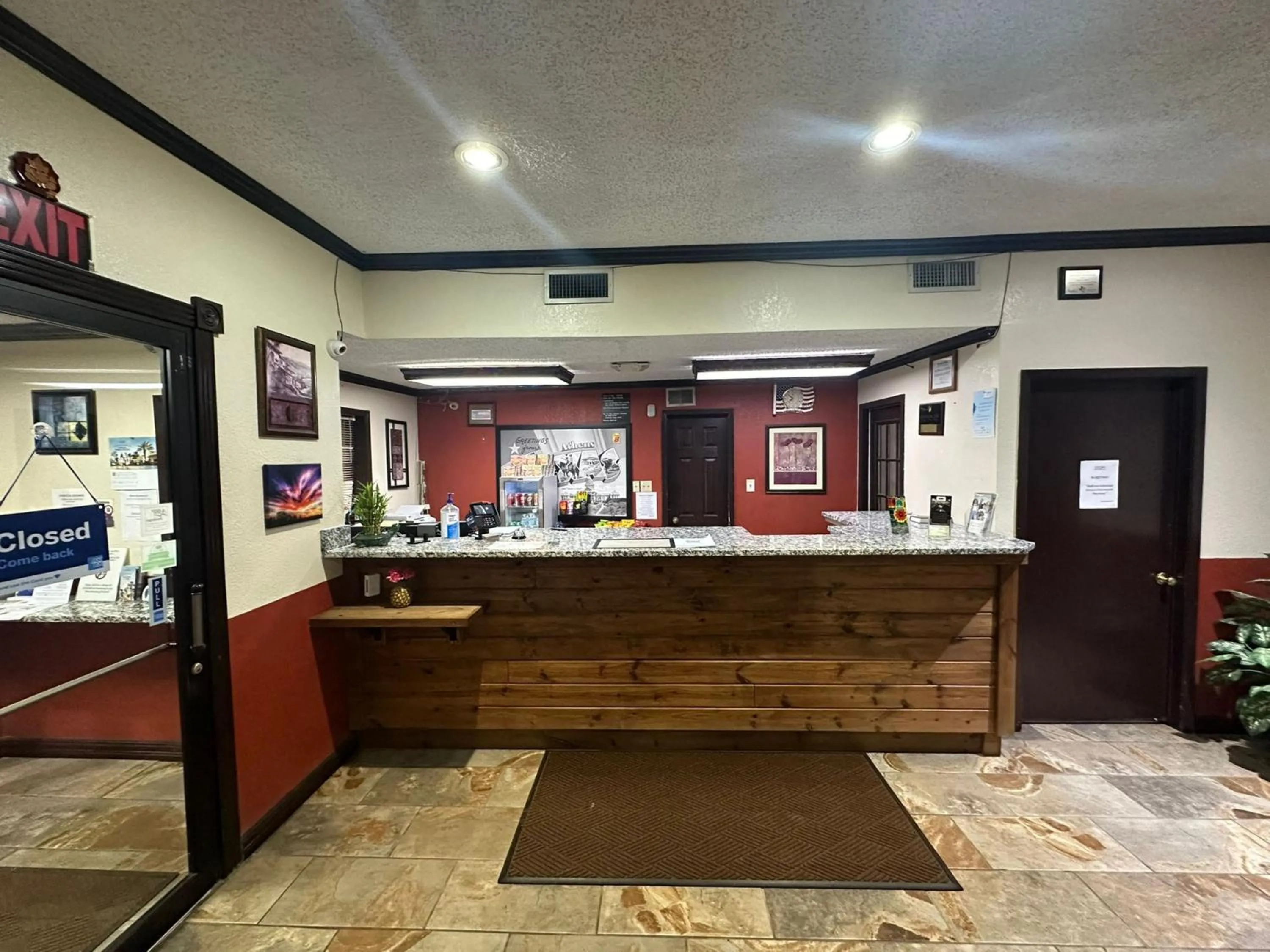 Lobby or reception in Super 8 by Wyndham Athens TX