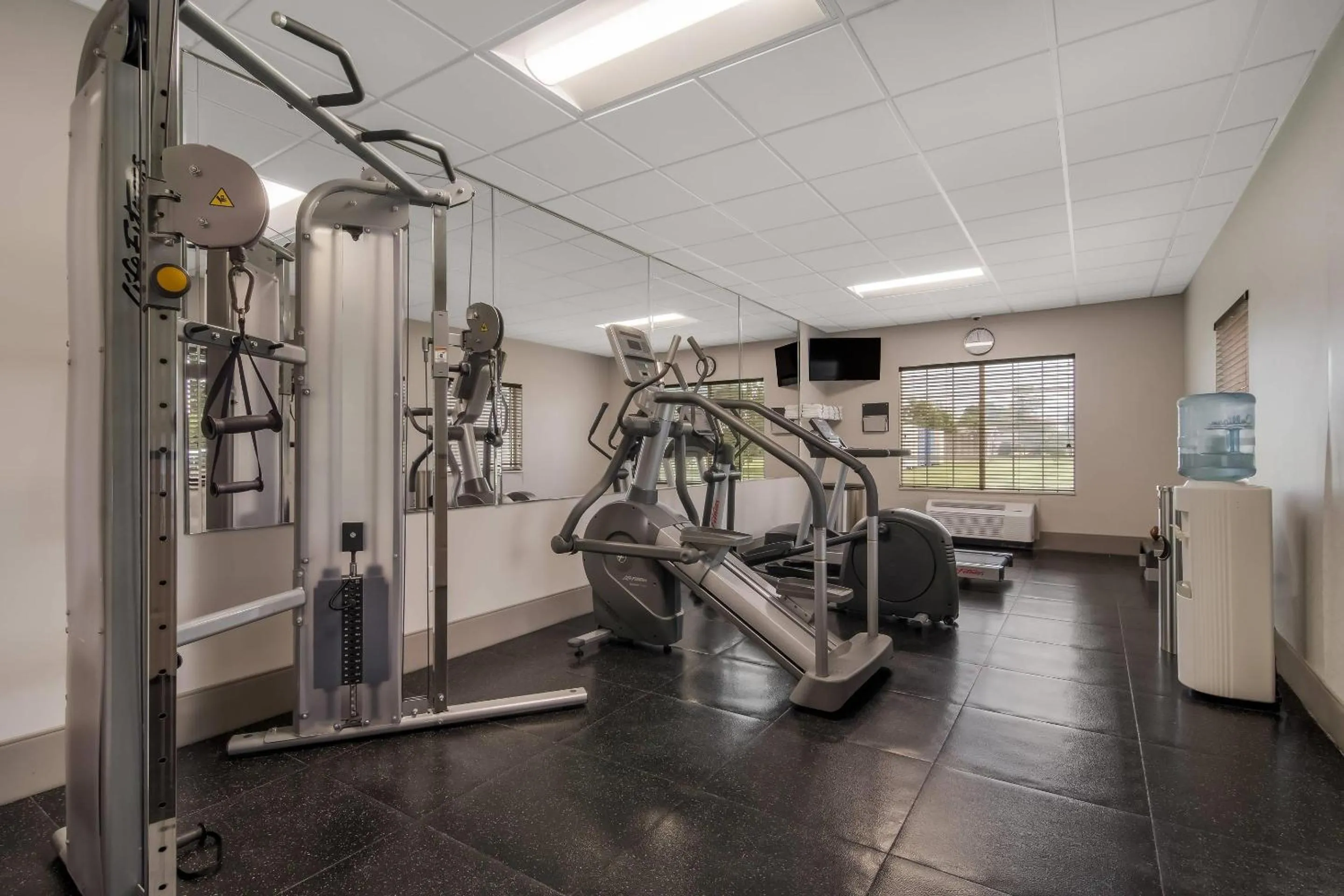 Fitness centre/facilities in Country Inn & Suites by Radisson, Goldsboro, NC