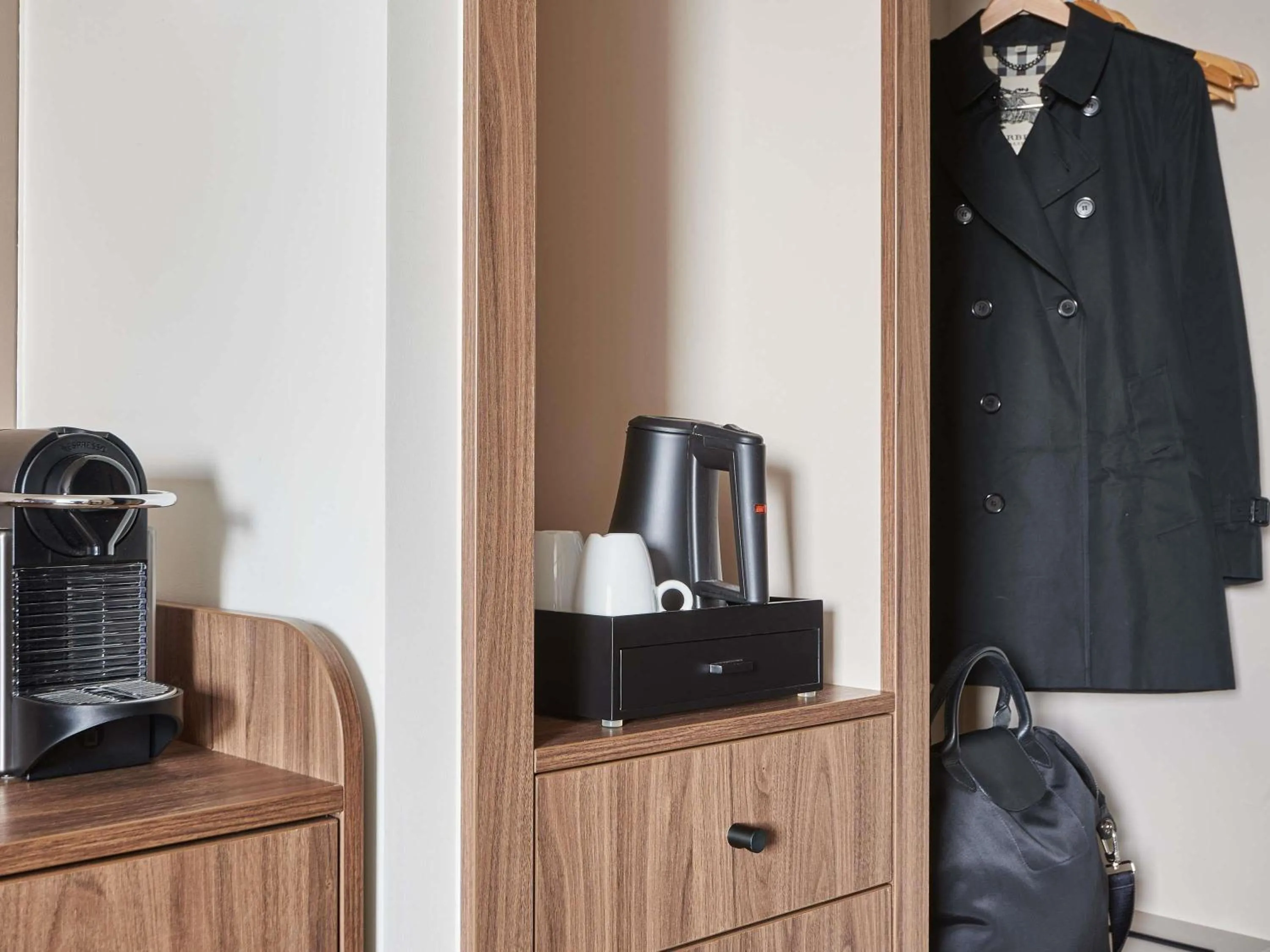 Bedroom in Mercure Paris Nanterre