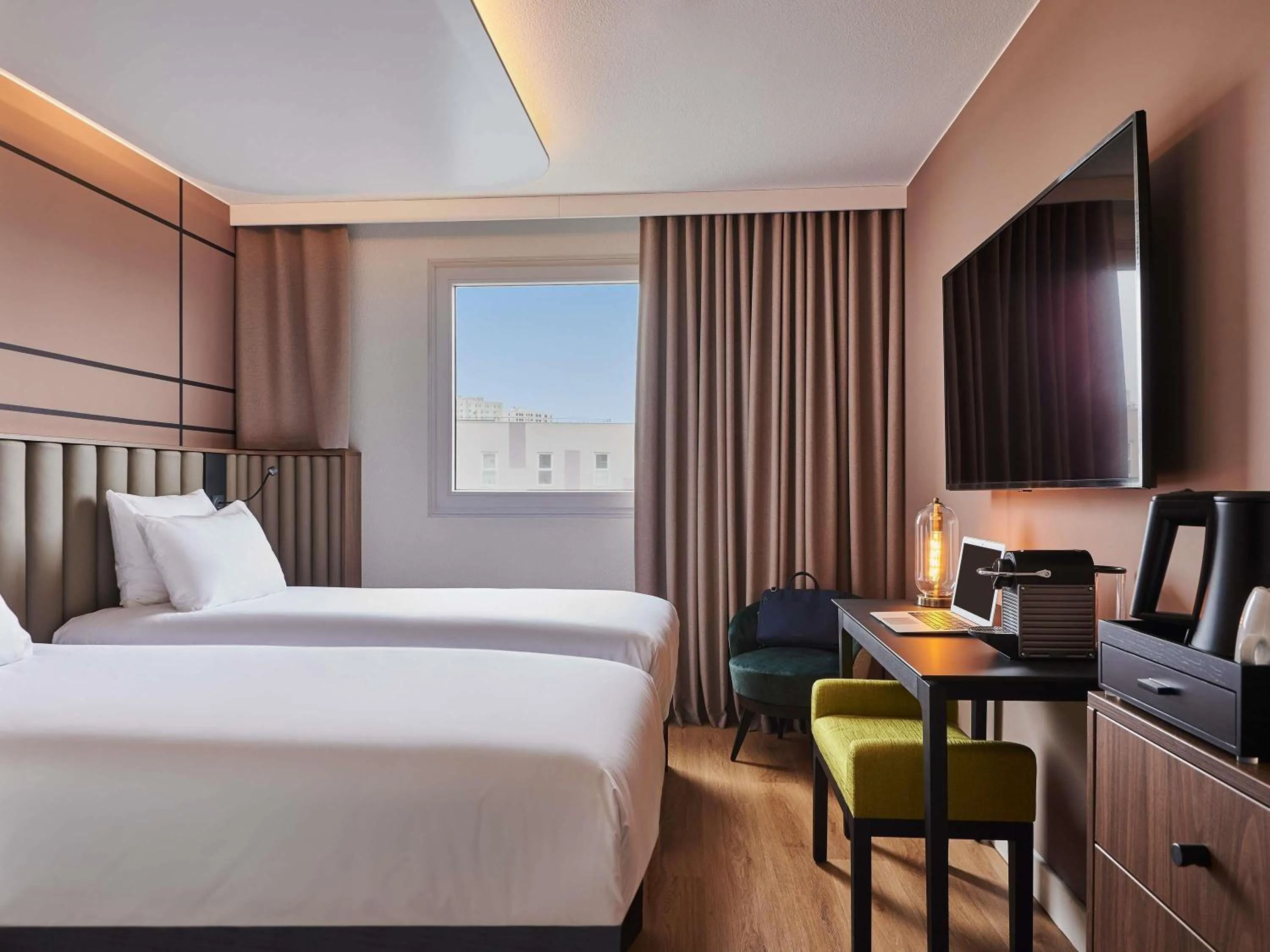 Bedroom, Bed in Mercure Paris Nanterre