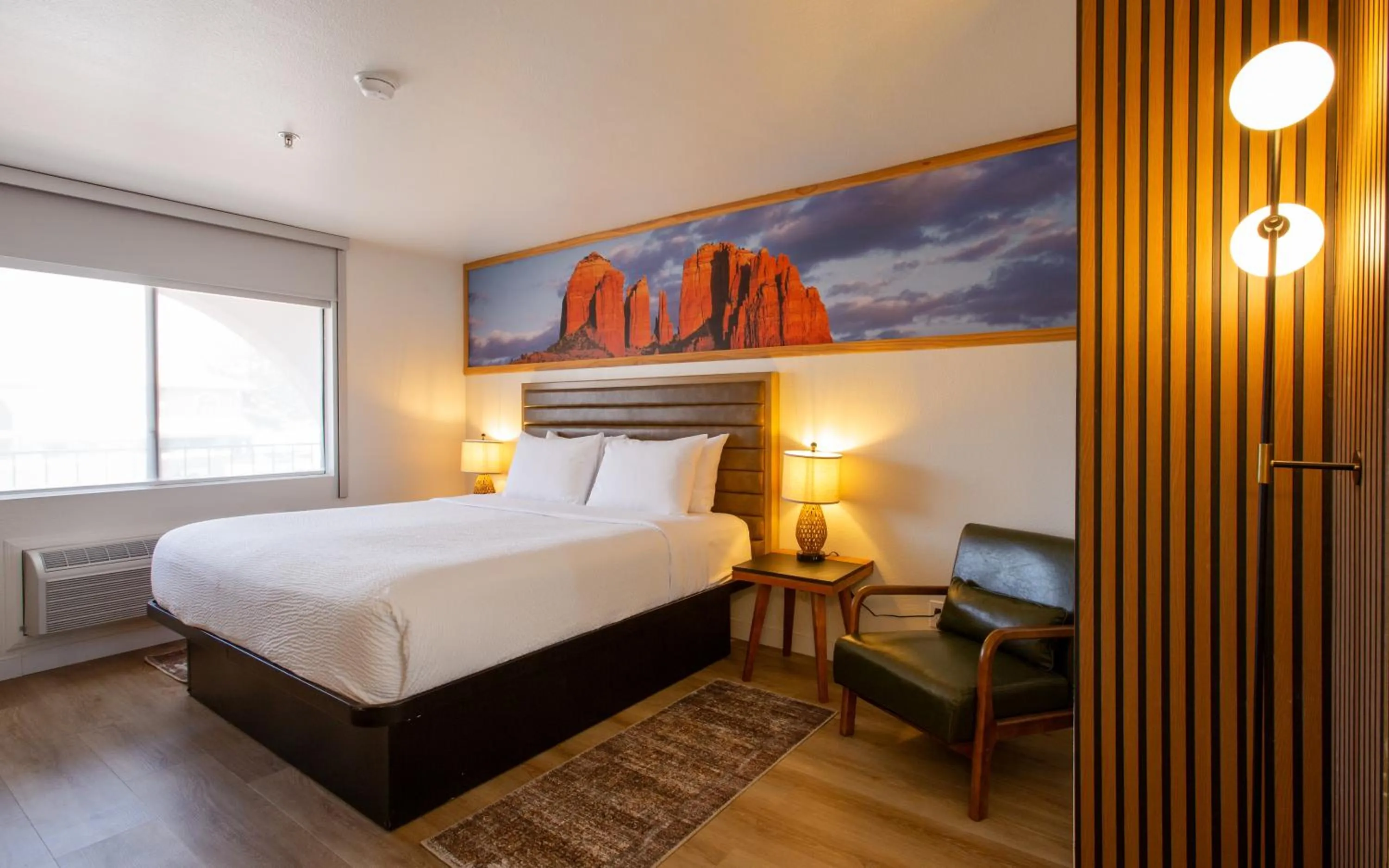 Bed in GreenTree Inn Sedona