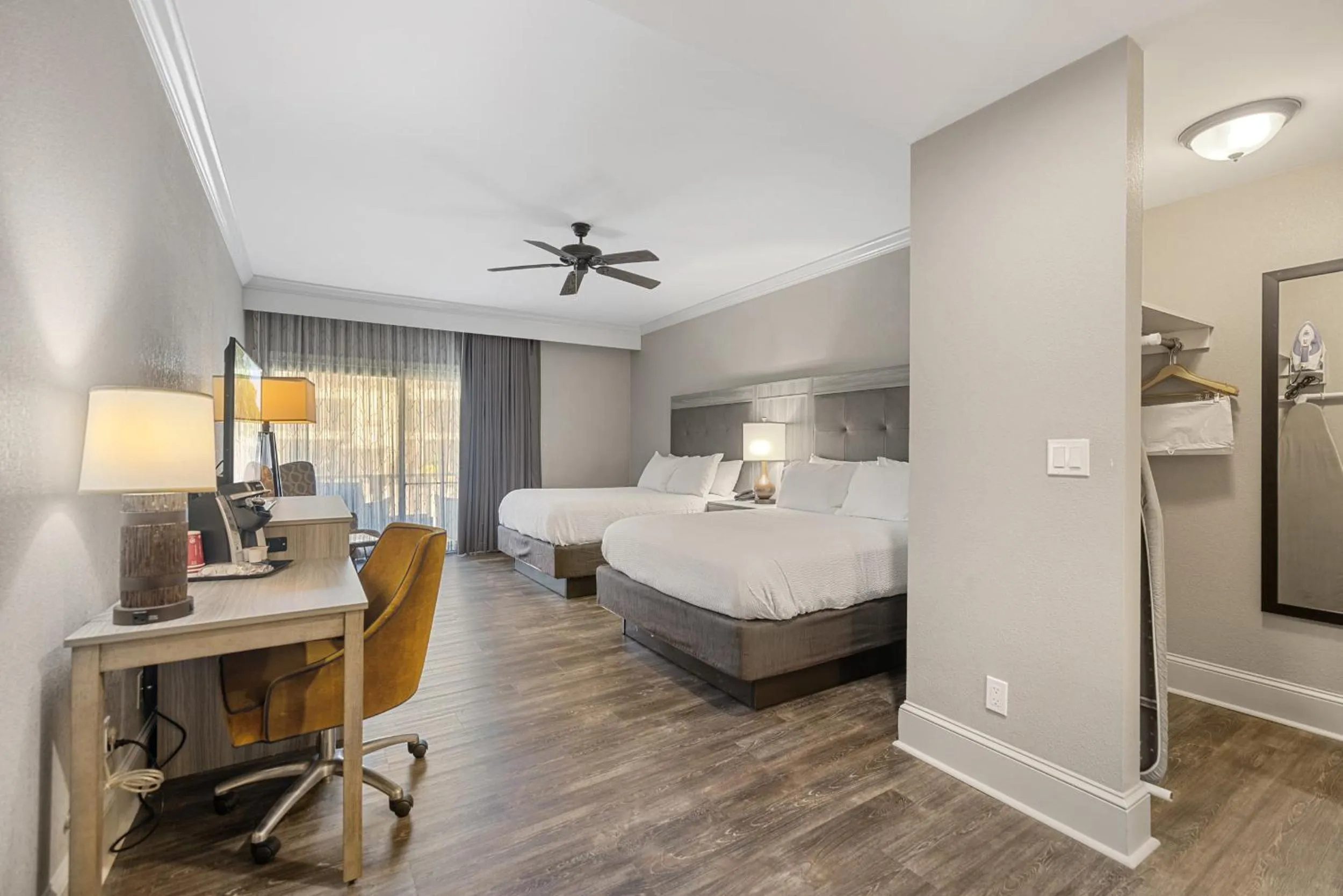 Bed in The Ridges Resort on Lake Chatuge