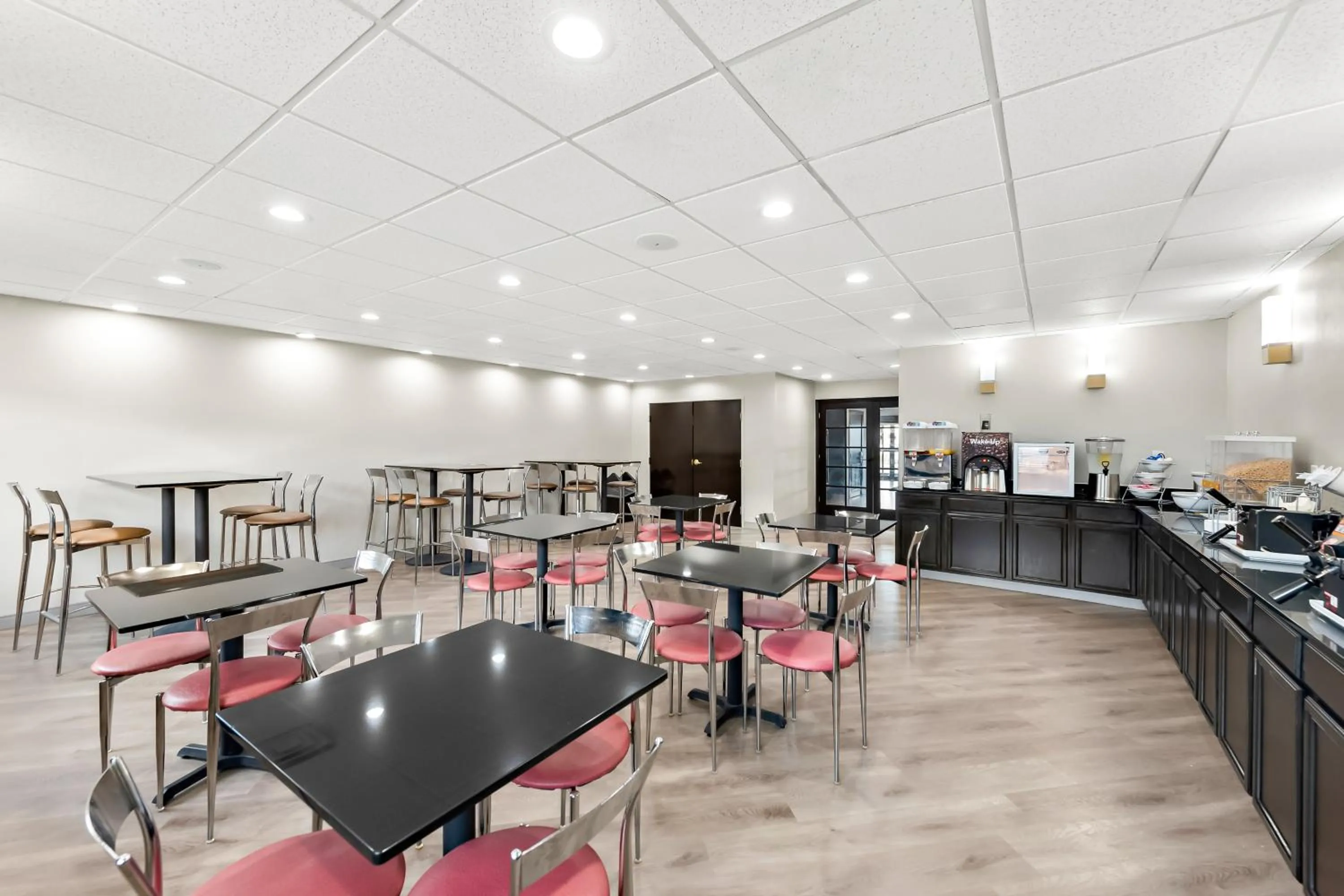 Breakfast in Comfort Suites Columbus