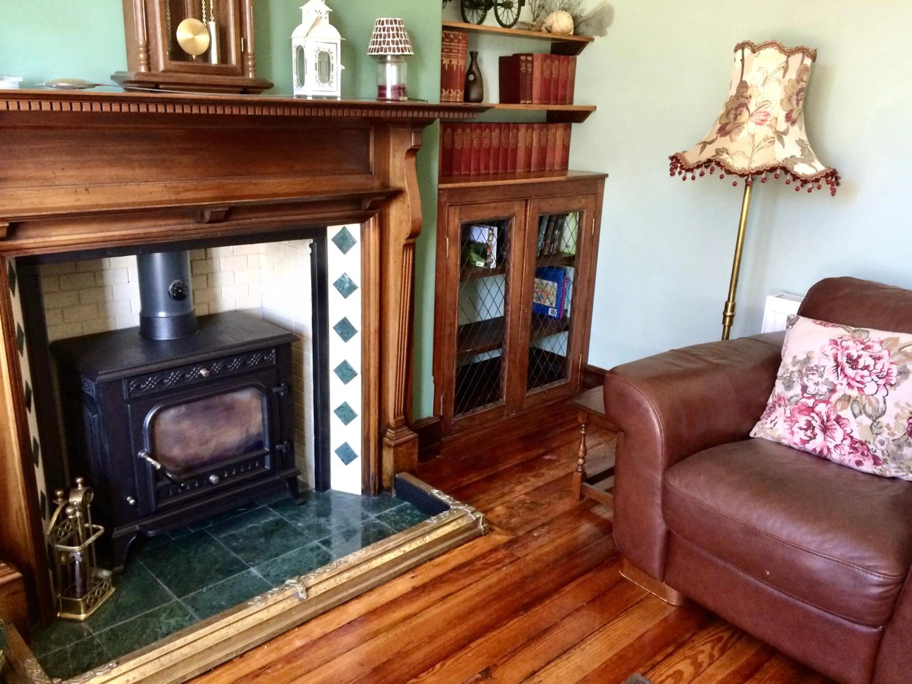 Communal lounge/ TV room in The Old Vicarage NI B&B