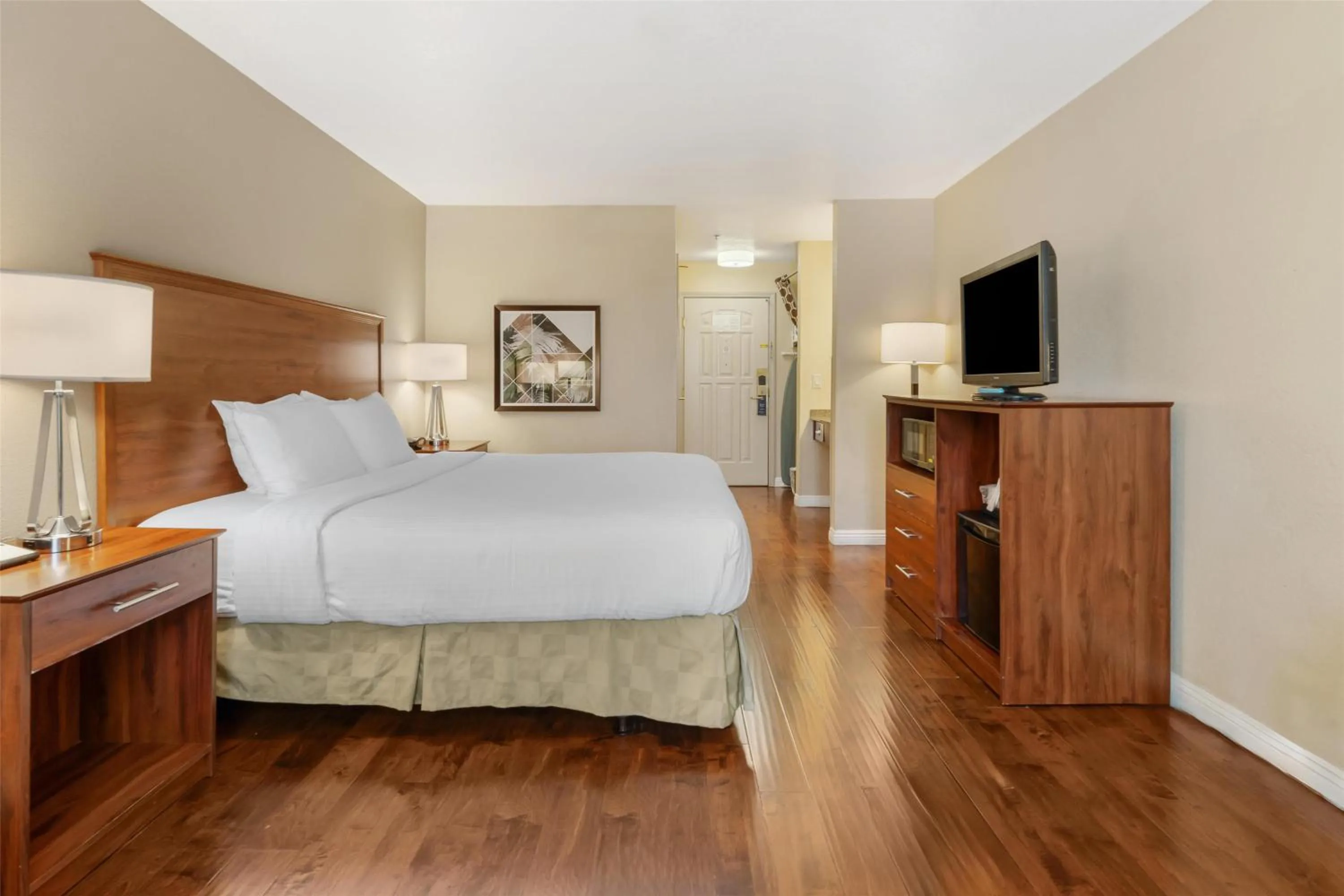 Bedroom, Bed in Best Western Plus John Jay Inn & Suites