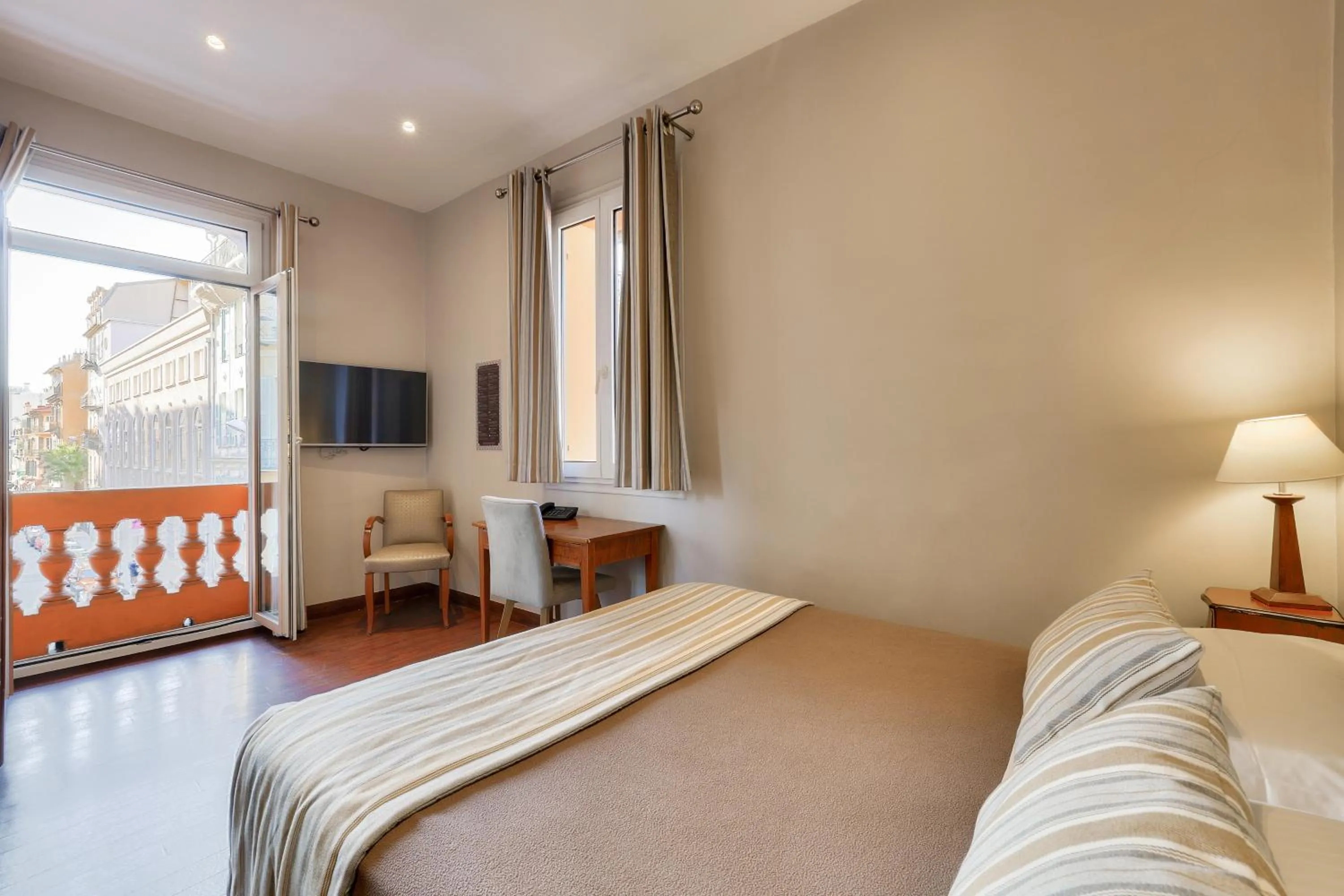 Photo of the whole room, Bed in Hotel Lepante