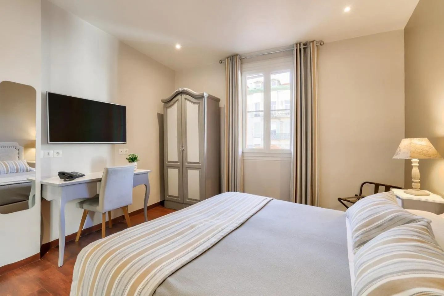 Photo of the whole room, Bed in Hotel Lepante