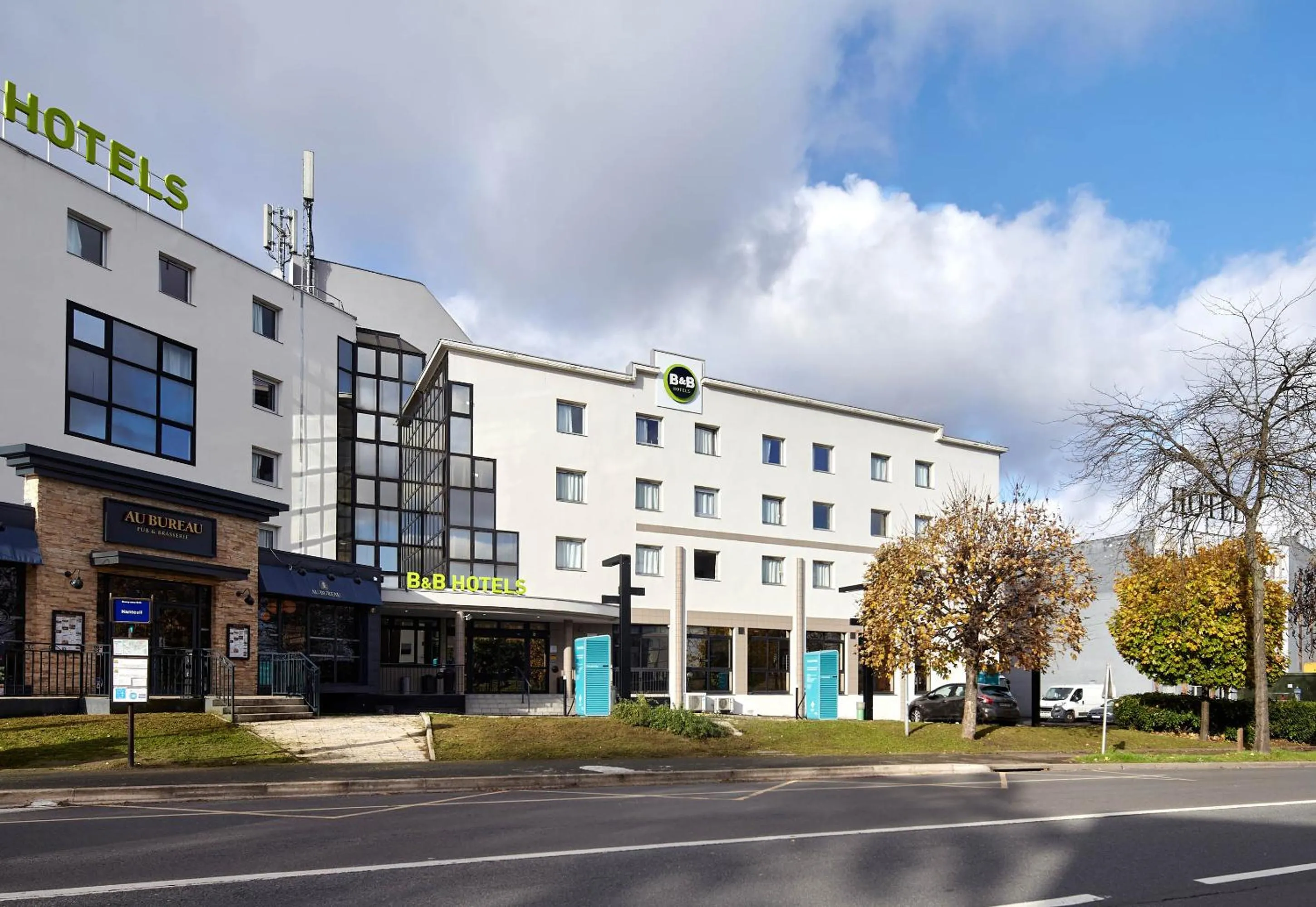 Property building in B&B HOTEL Paris Rosny-sous-Bois