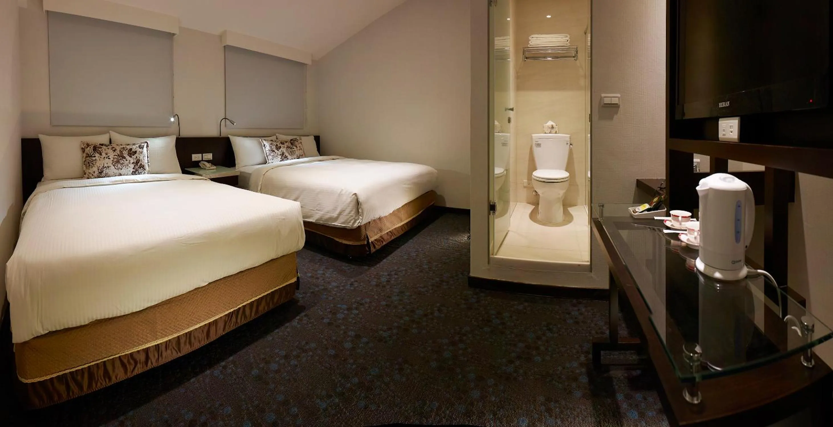 Bed in Shihlin 13House