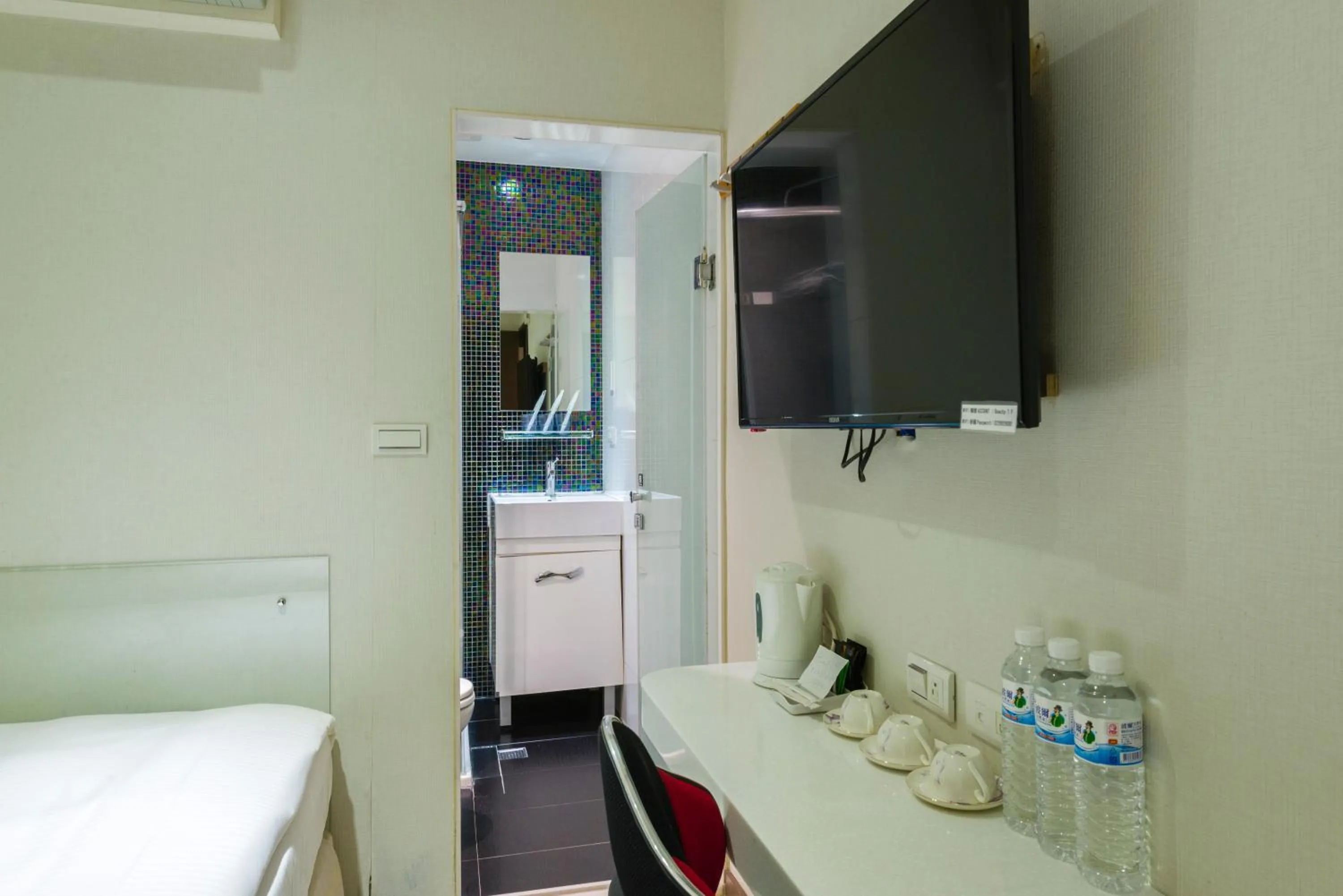 Bedroom, Bed in Shihlin 13House