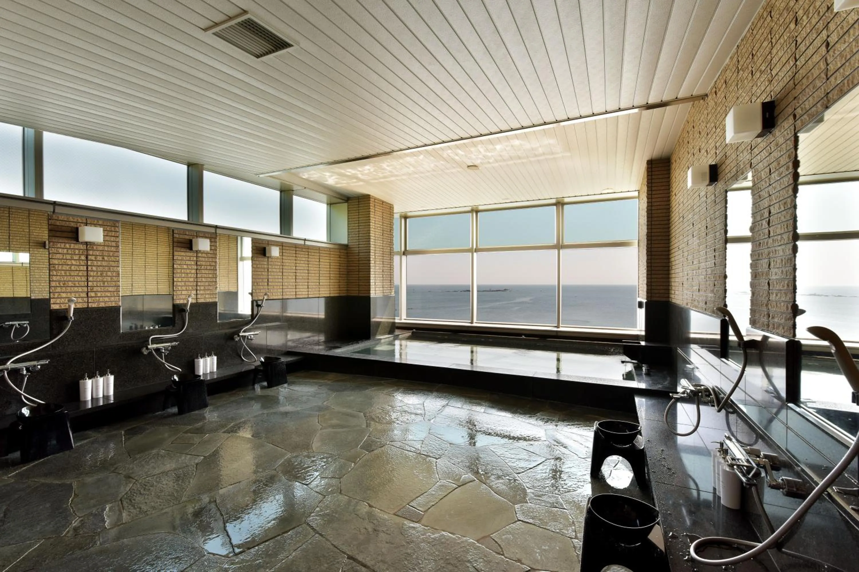 Hot Spring Bath in Hayama Umino Hotel