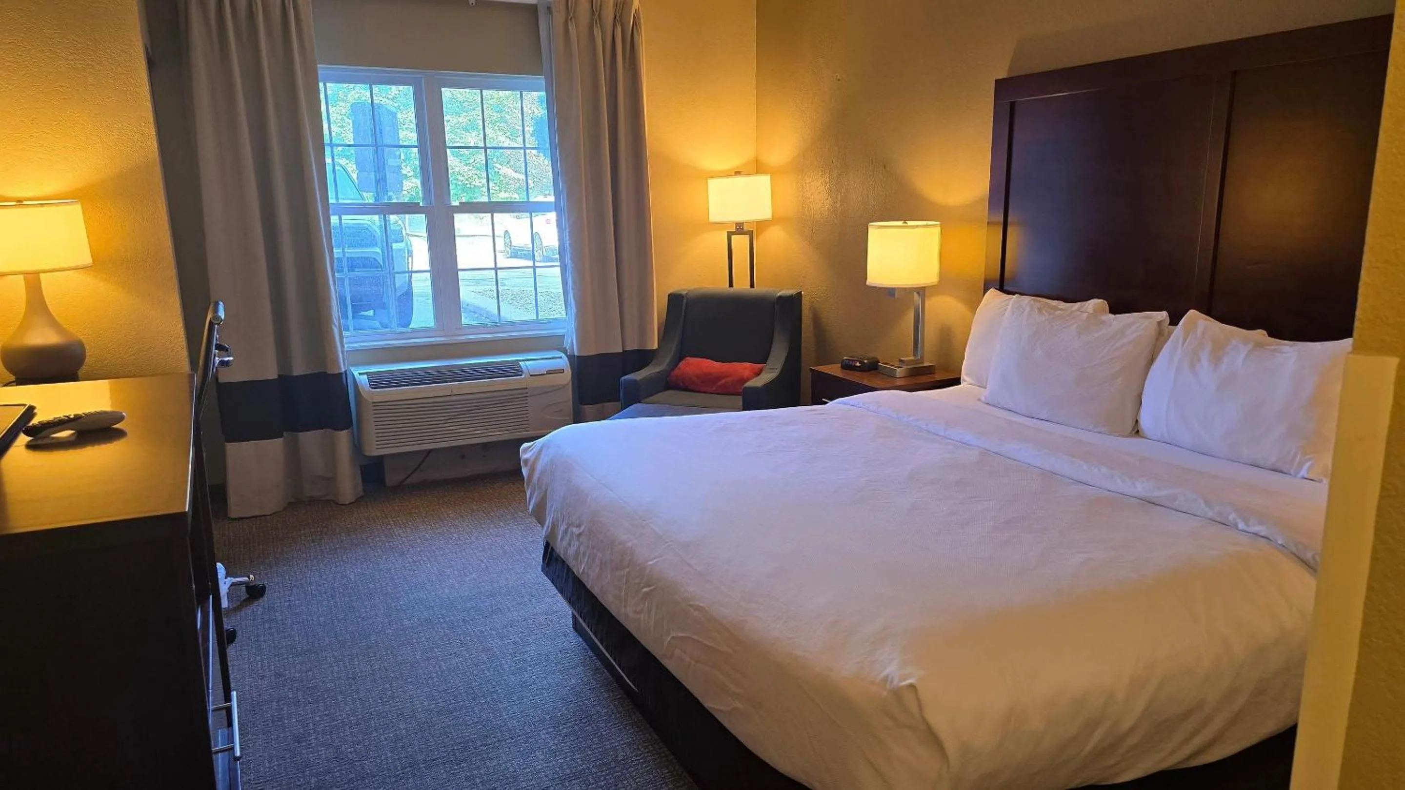 Bedroom, Bed in Comfort Inn & Suites Grafton-Cedarburg