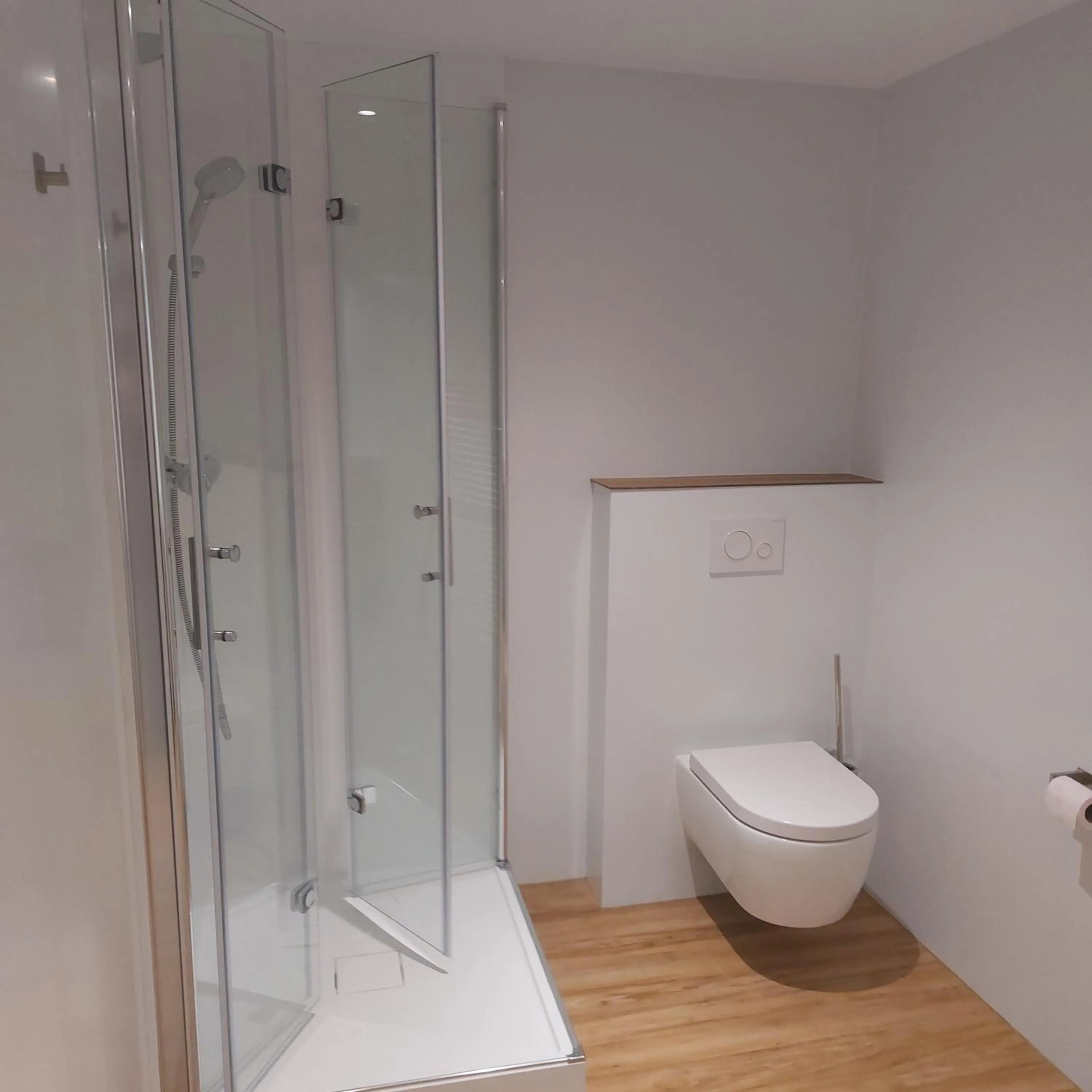 Shower in Hotel Wahlmüller