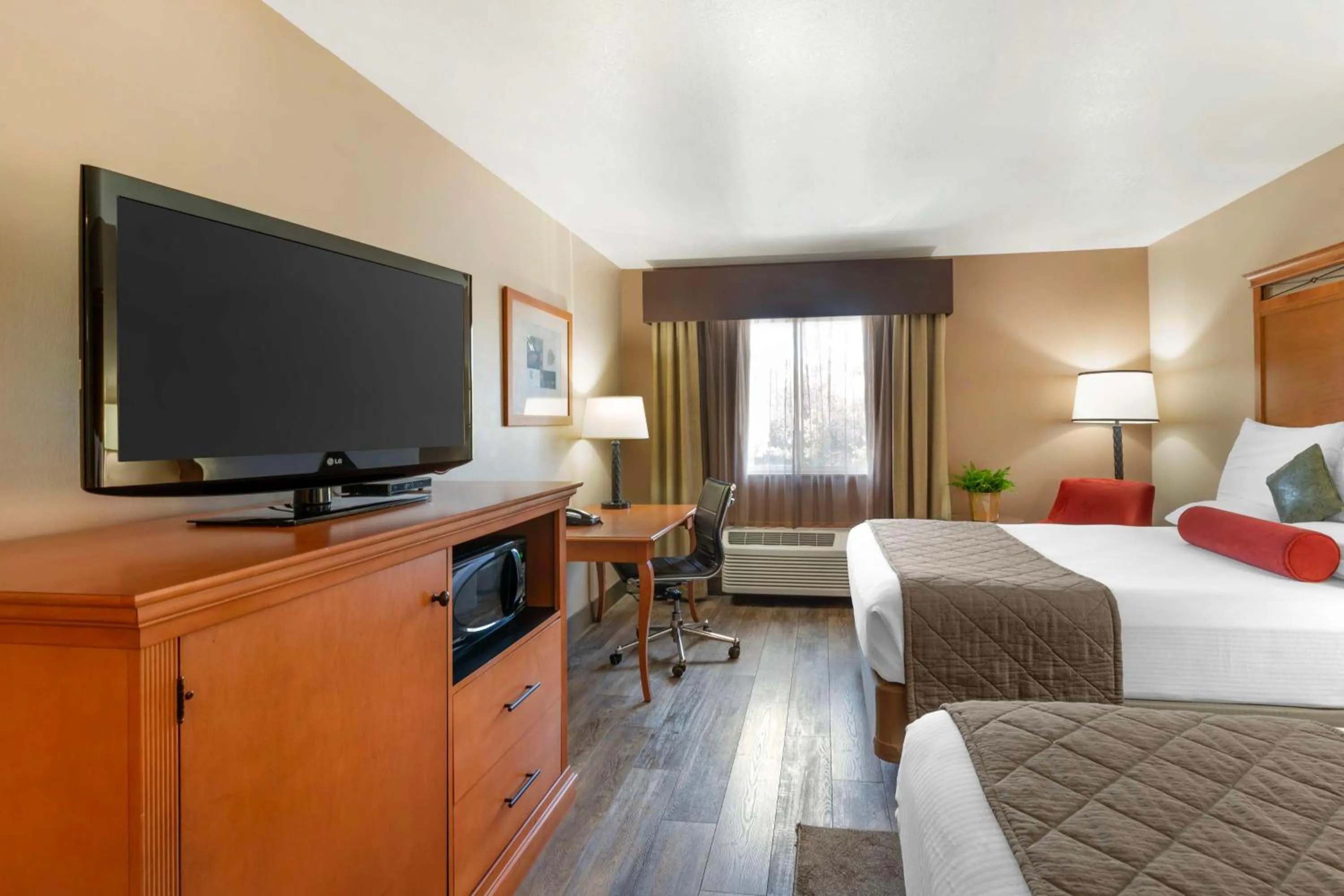 Bedroom, Bed in Best Western Prineville Inn