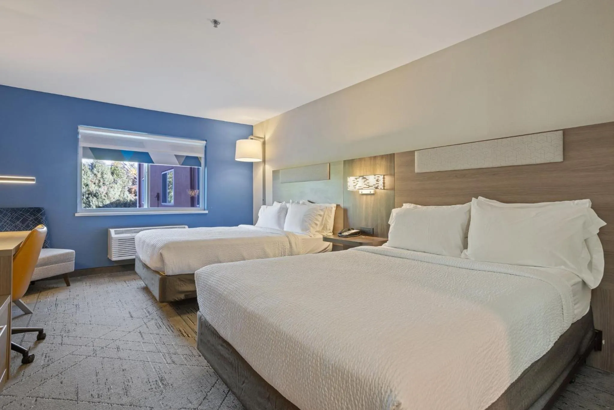 Photo of the whole room, Bed in Holiday Inn Express Hotel & Suites Torrington by IHG