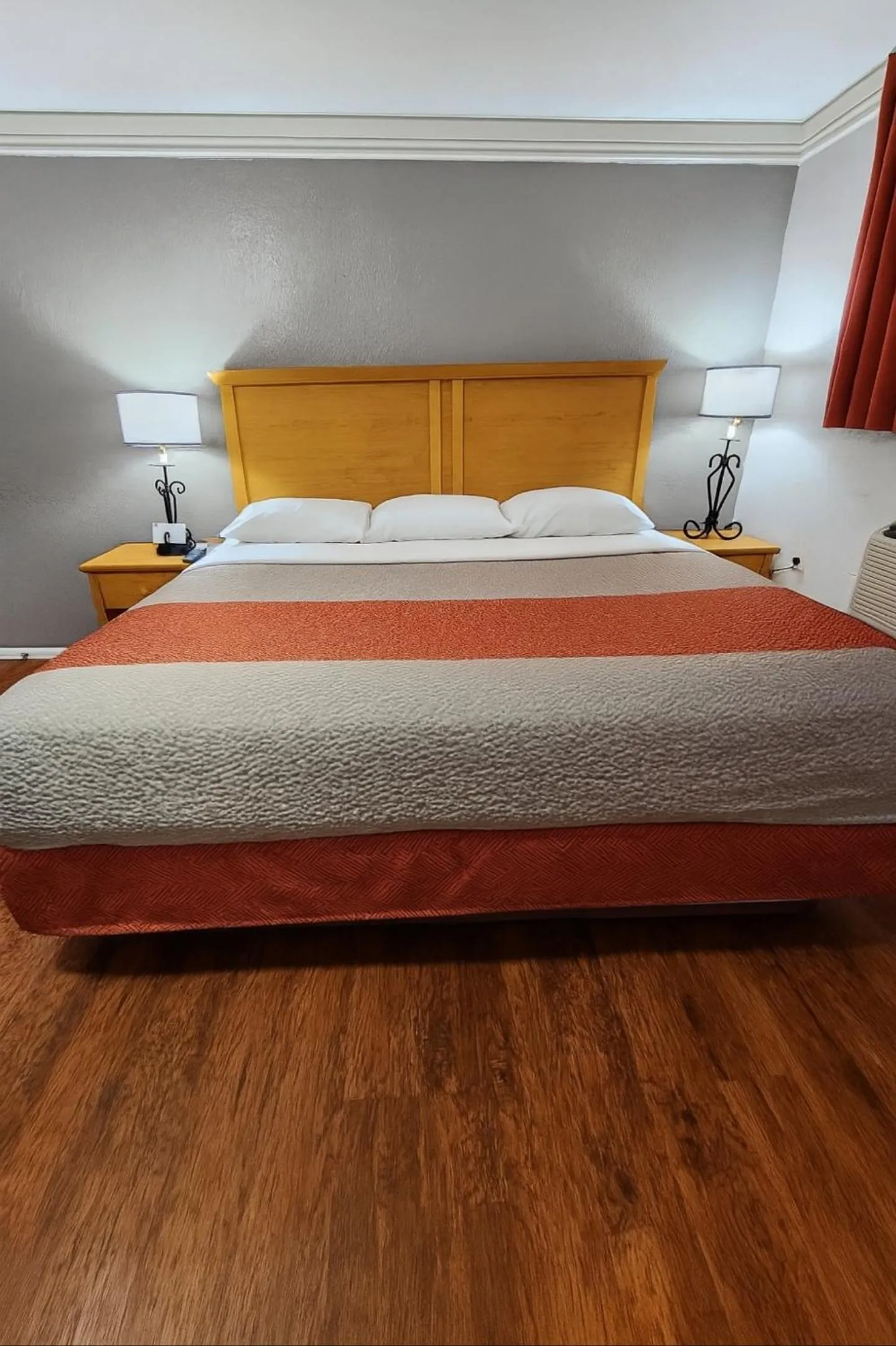 Bed in Motel 6-Canon City, CO 719-458-1216