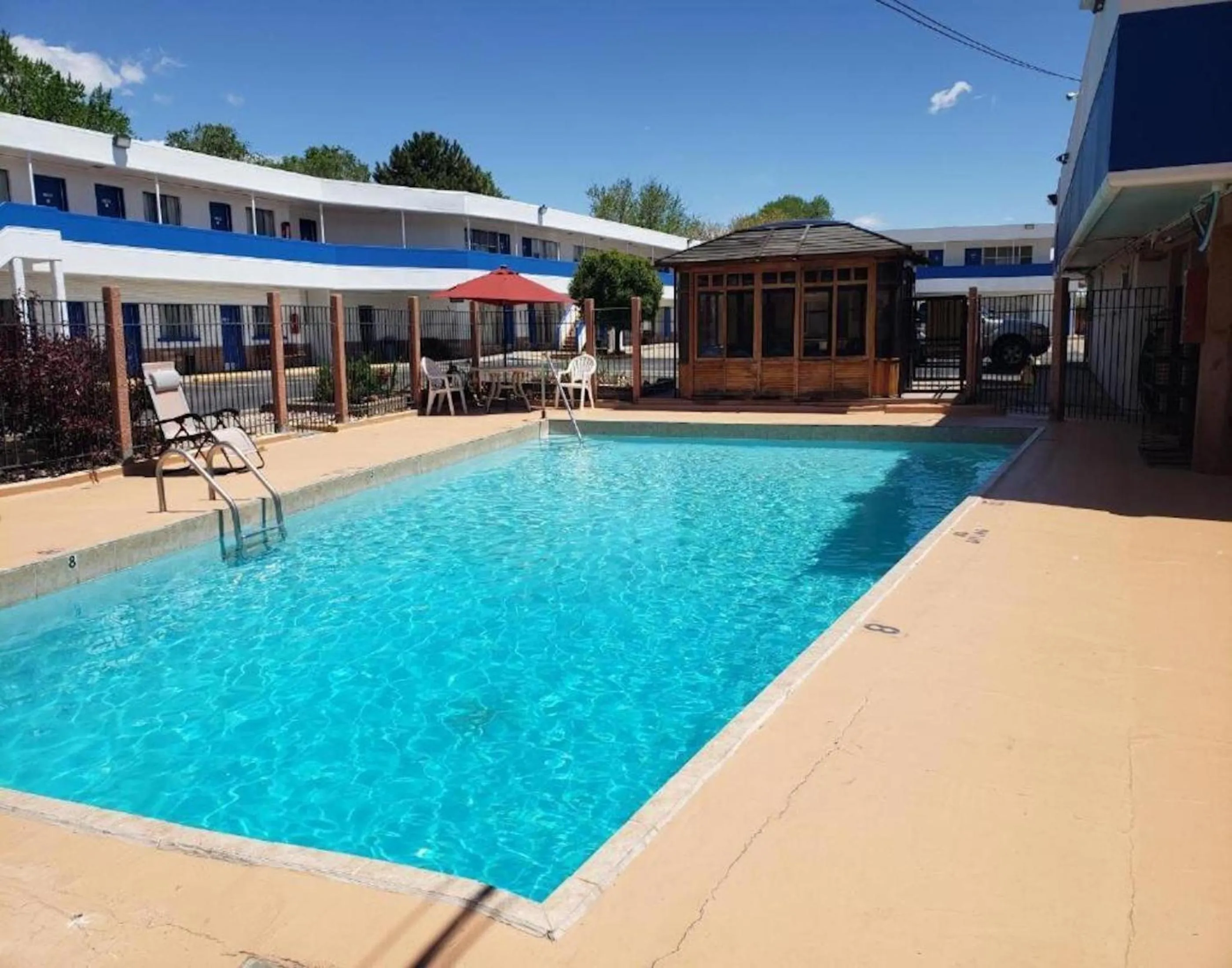 Swimming pool in Motel 6-Canon City, CO 719-458-1216