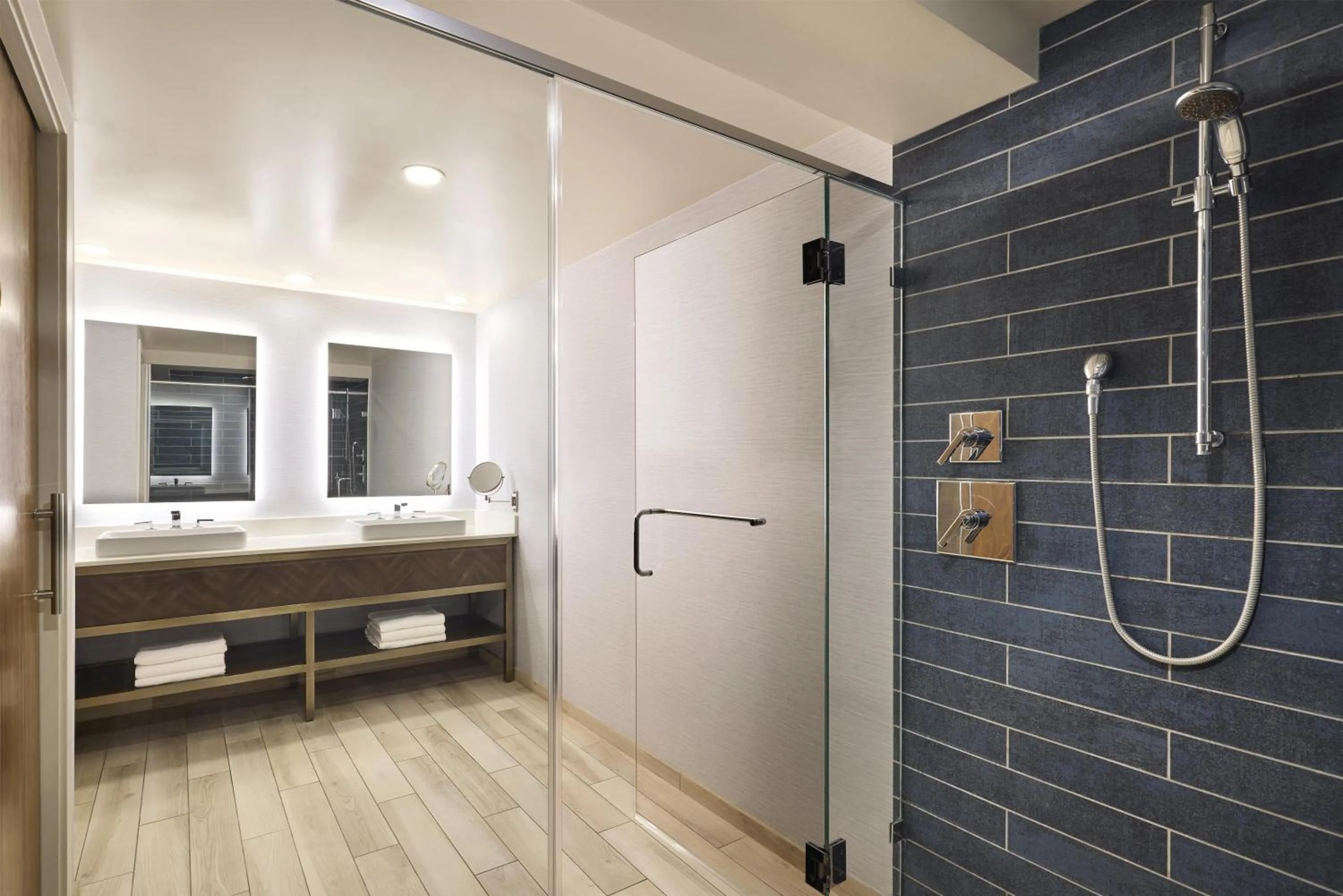 Bathroom in Carte Hotel San Diego Downtown, Curio Collection By Hilton