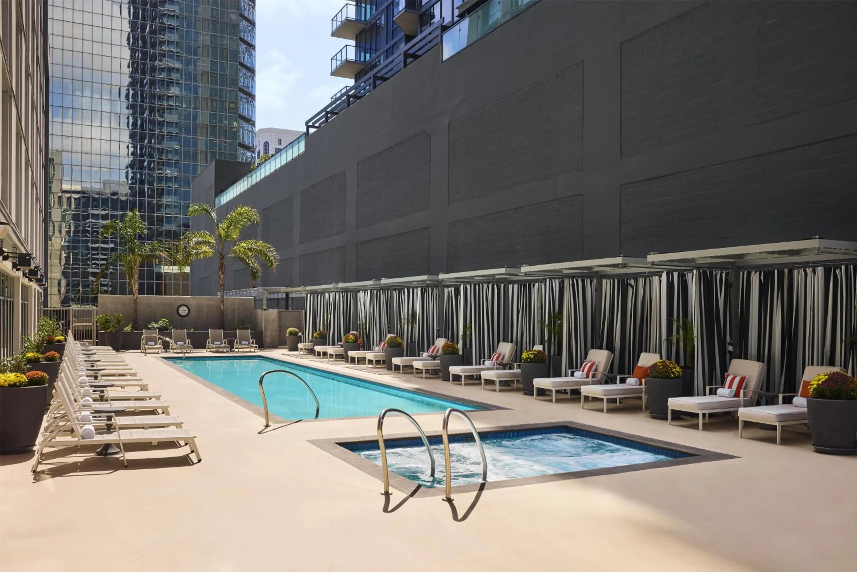 Pool view in Carte Hotel San Diego Downtown, Curio Collection By Hilton