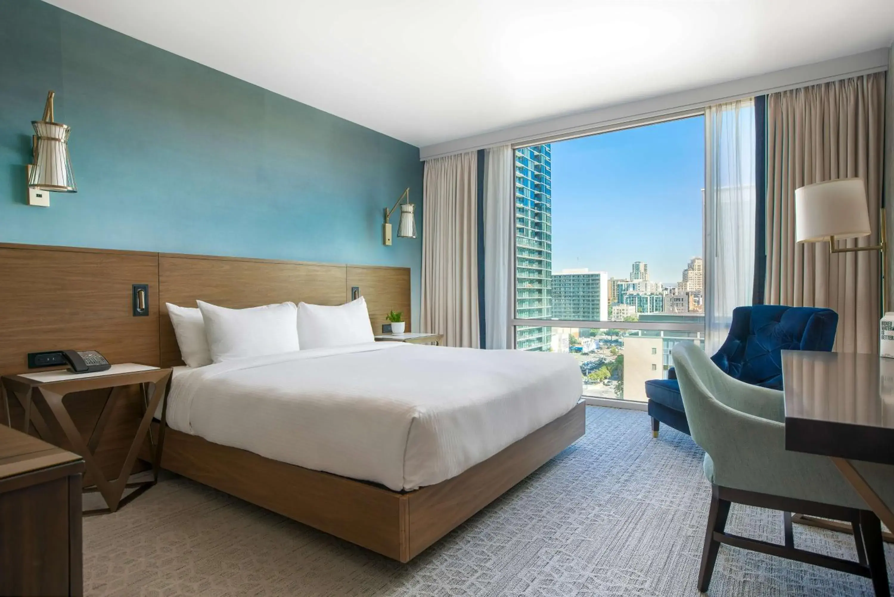 King Room in Carte Hotel San Diego Downtown, Curio Collection By Hilton King Room in Carte Hotel San Diego Downtown, Curio Collection By Hilton