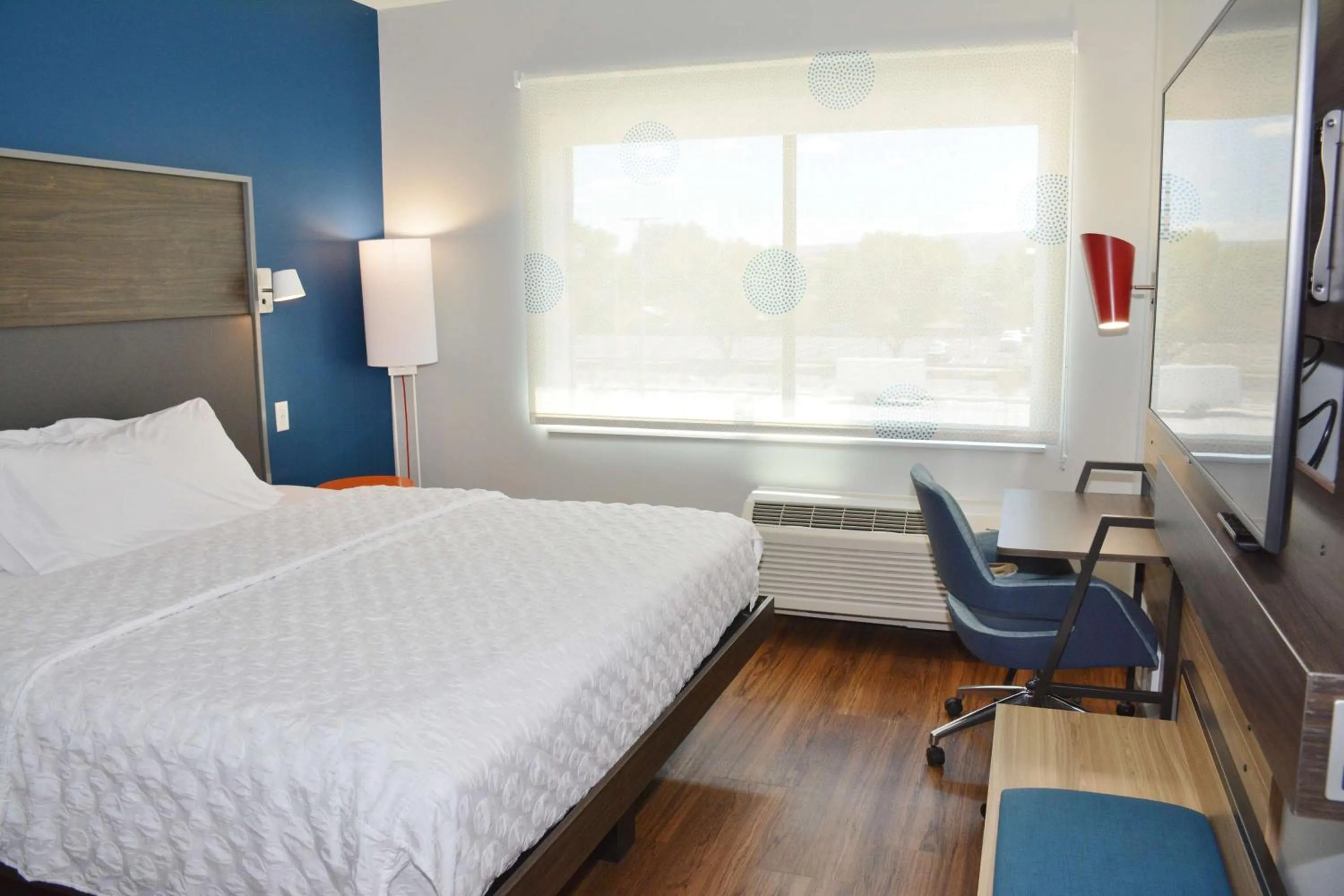 Bedroom, Bed in Tru By Hilton Grand Junction Downtown