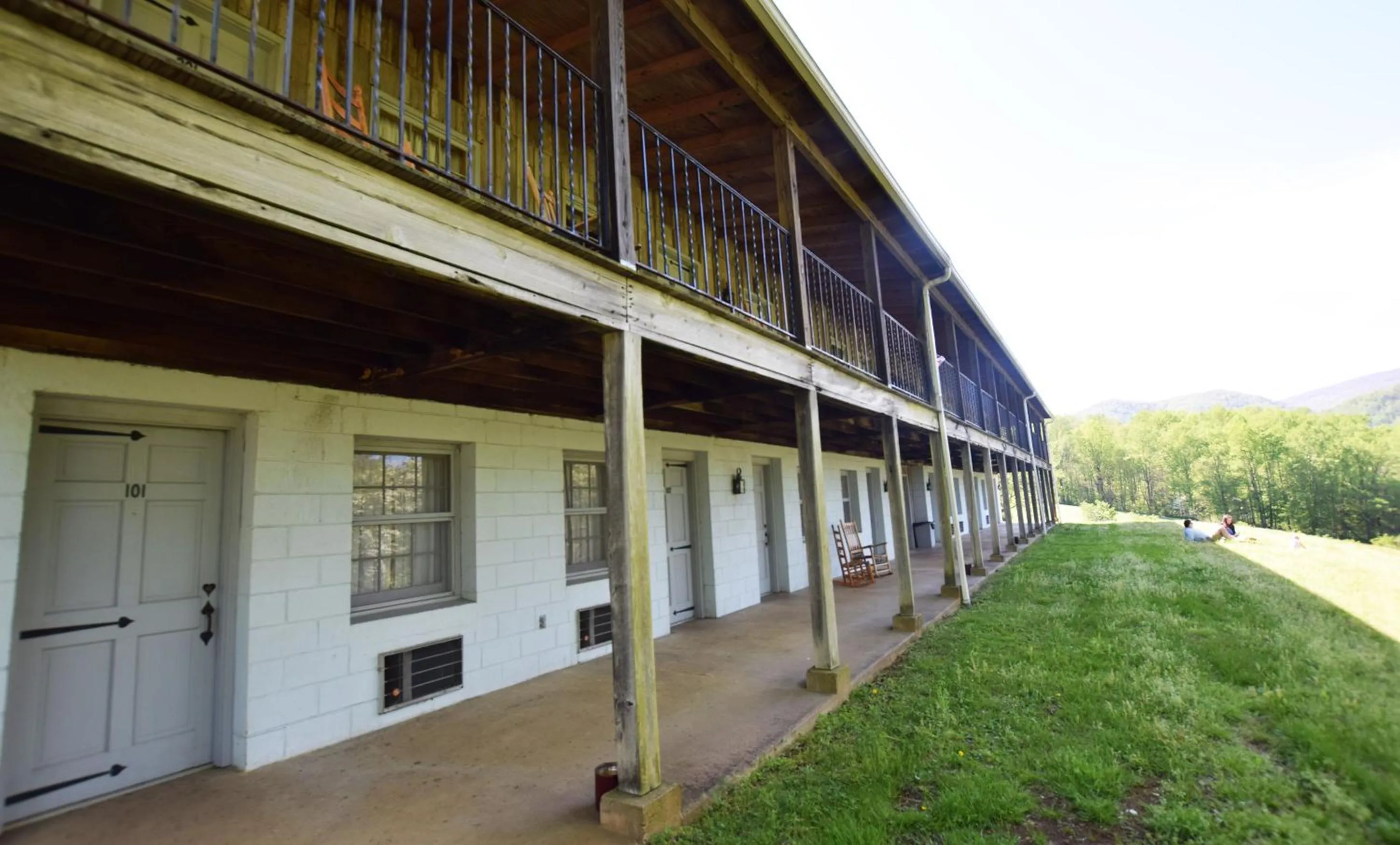 Property building in Graves Mountain Farm & Lodges