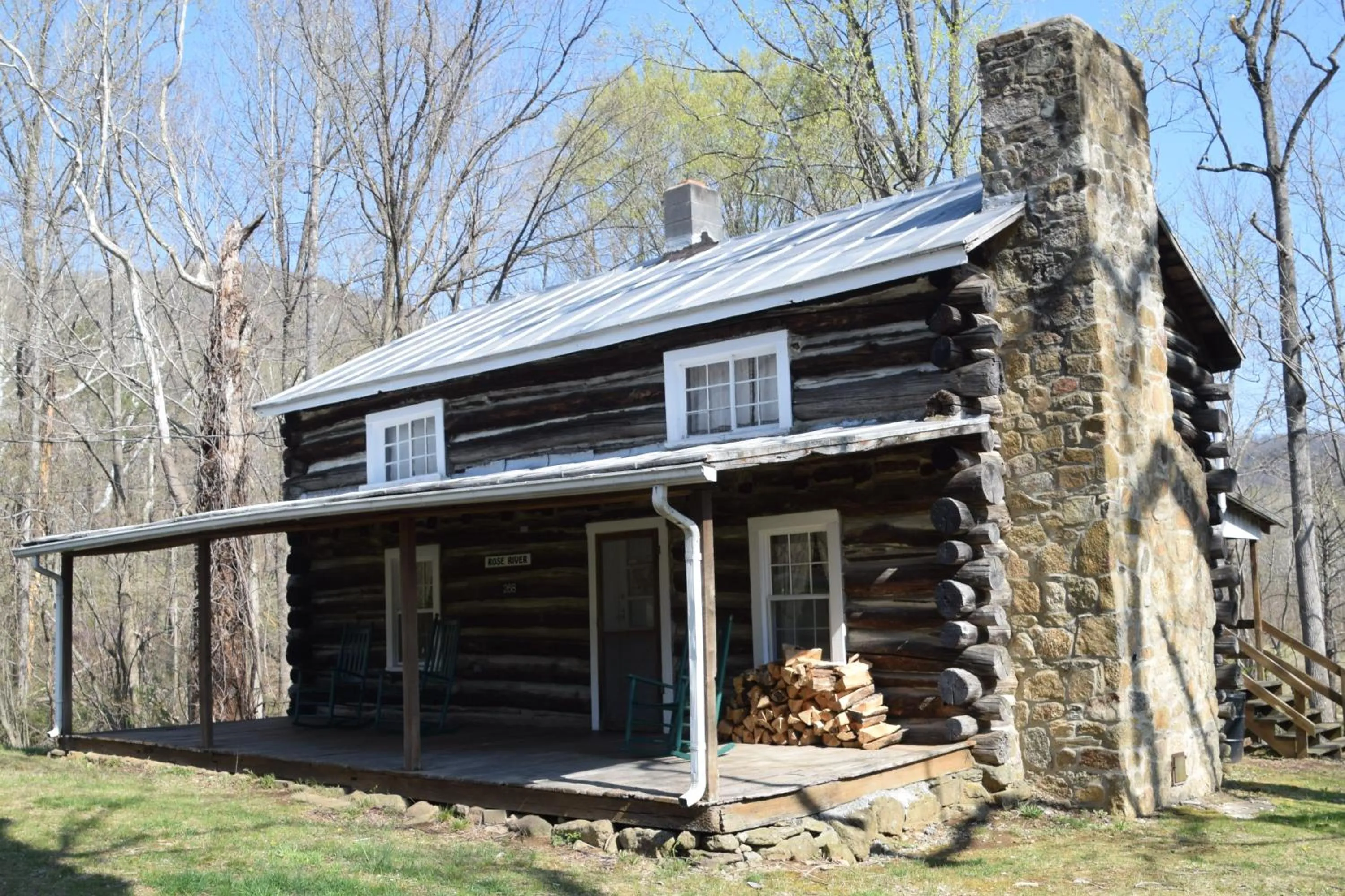 Graves Mountain Farm & Lodges