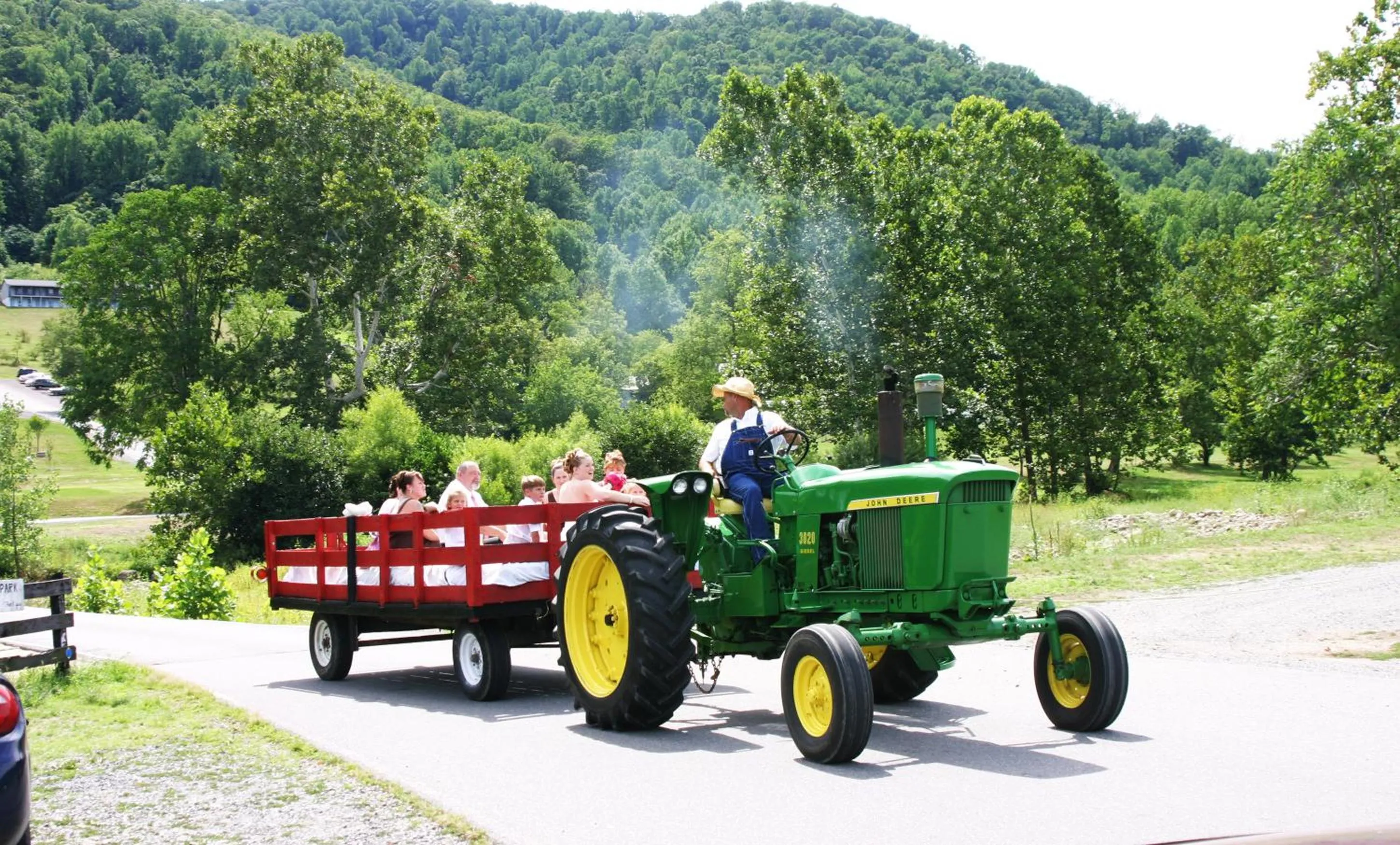 Graves Mountain Farm & Lodges