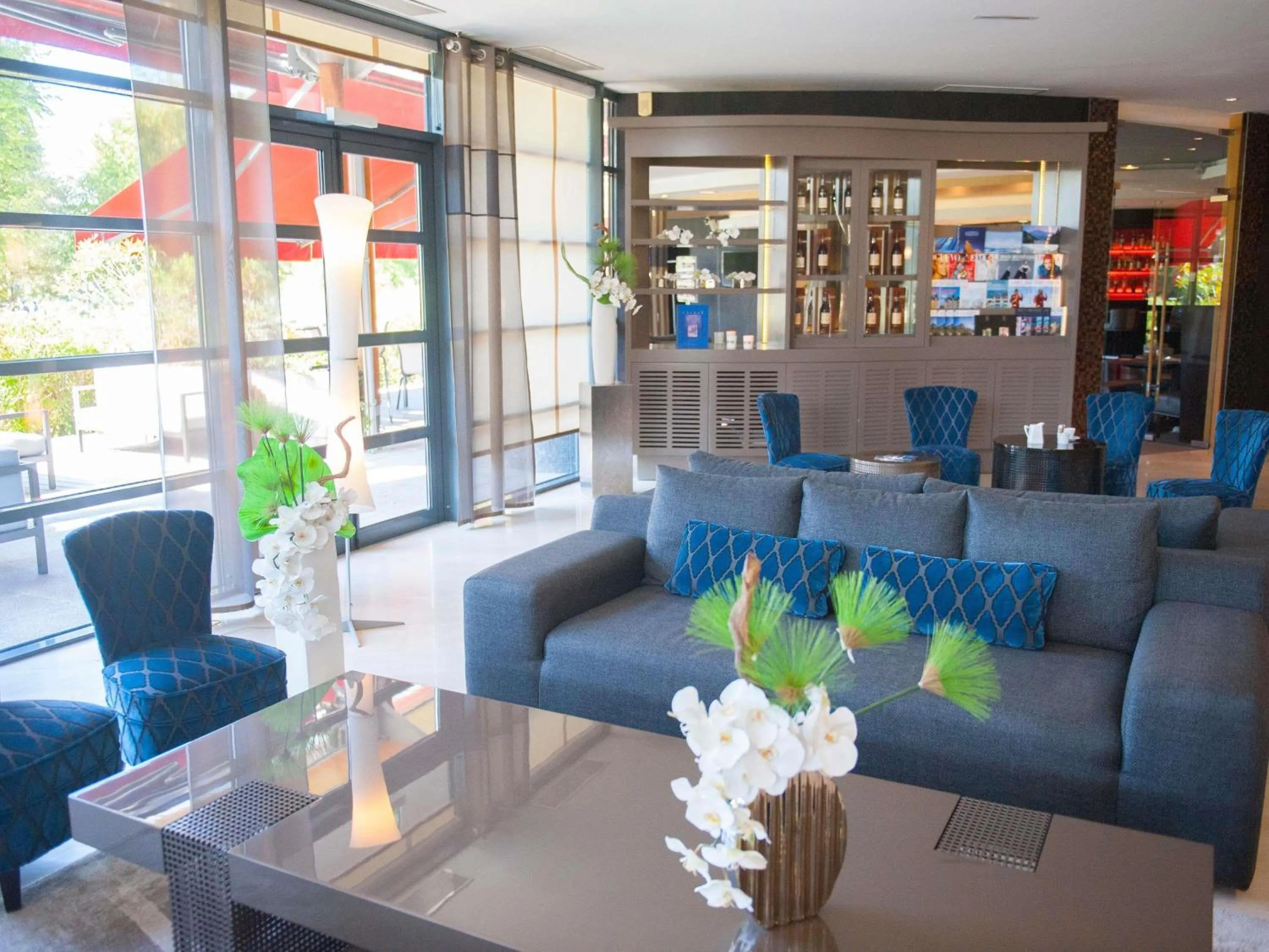 Property building in Parc Beaumont Hôtel & Spa Pau - MGallery Collection