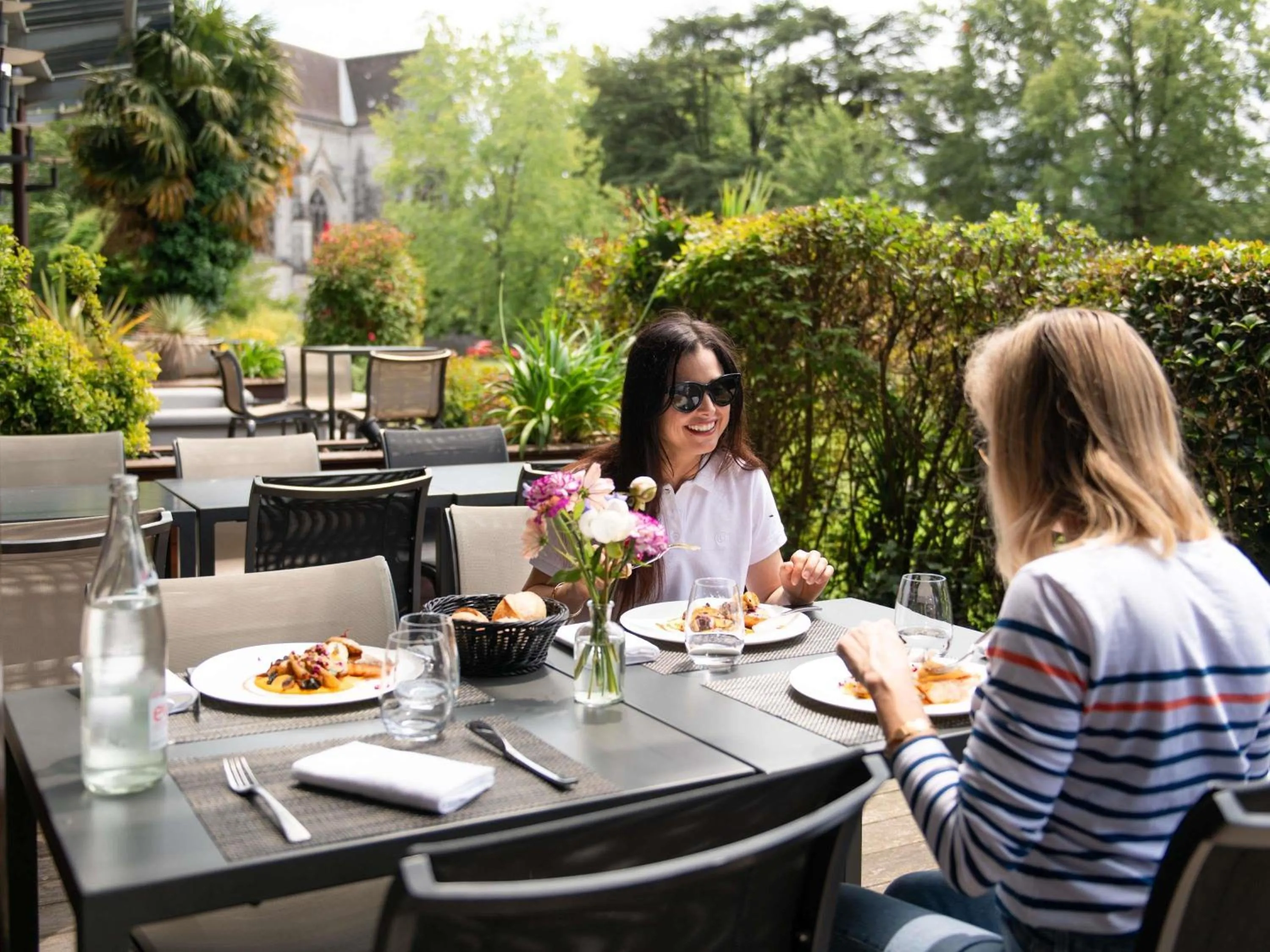 Restaurant/places to eat in Parc Beaumont Hôtel & Spa Pau - MGallery Collection