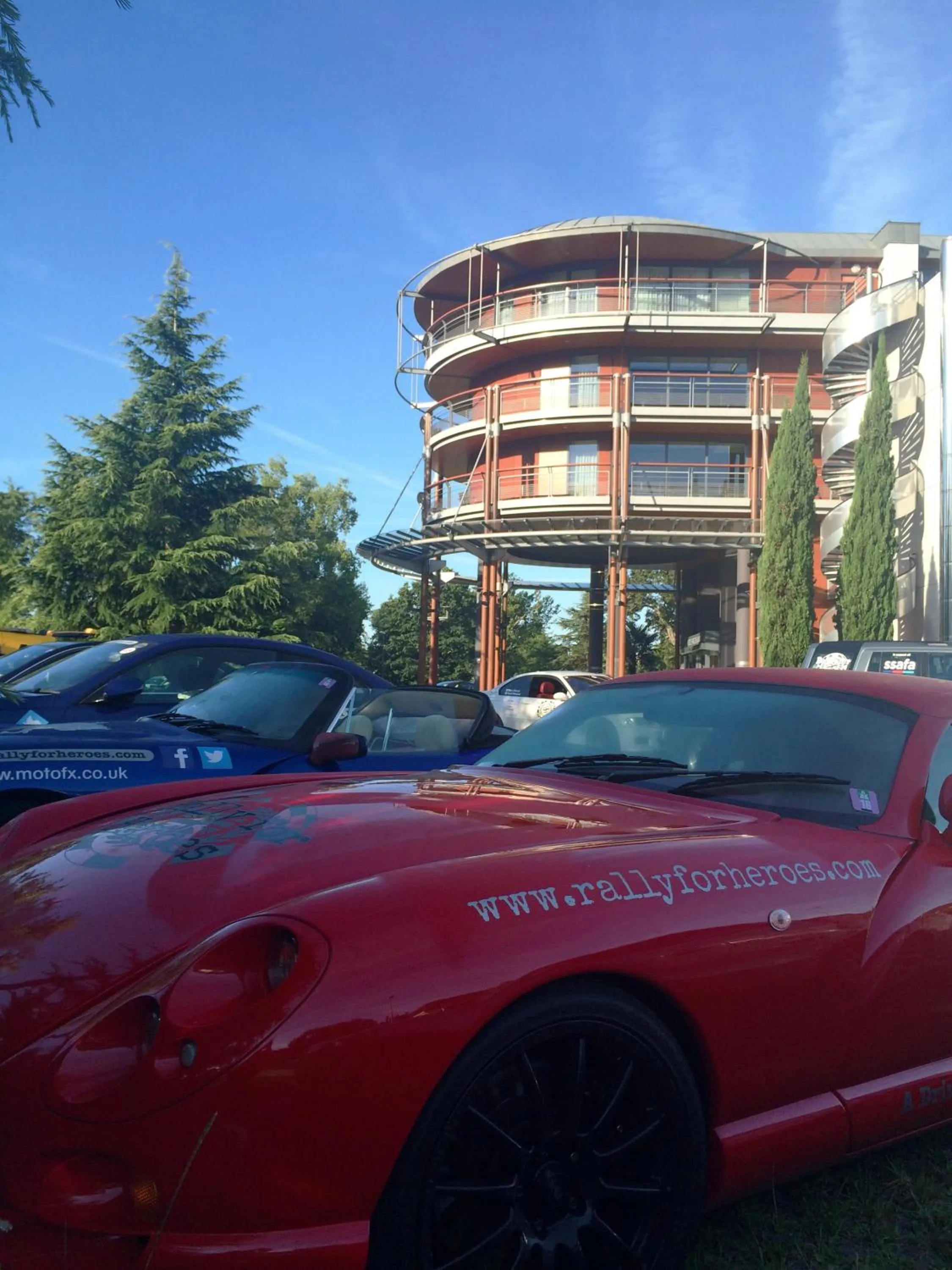 Parking in Parc Beaumont Hôtel & Spa Pau - MGallery Collection