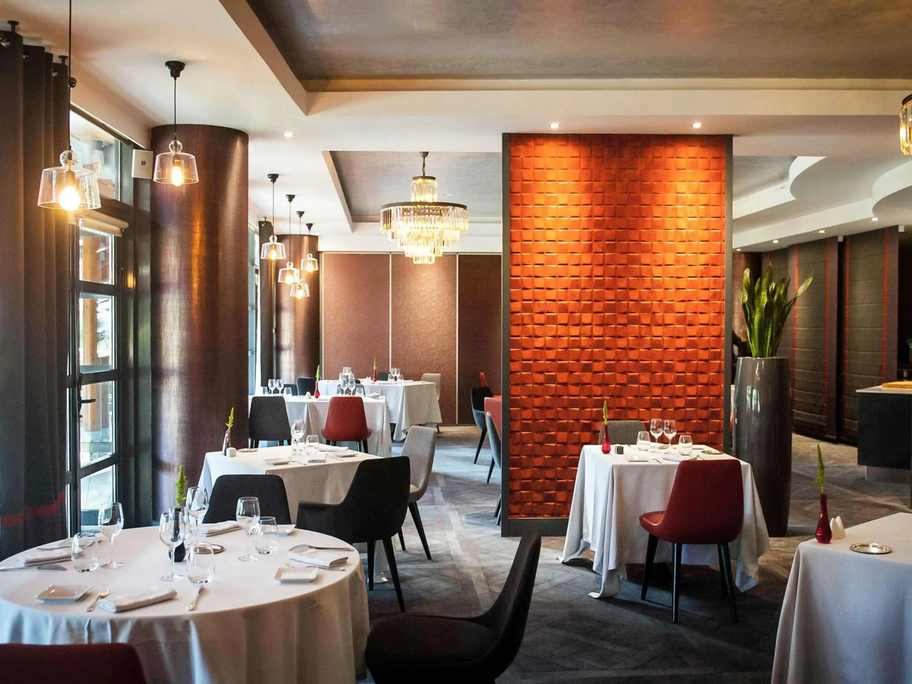 Restaurant/places to eat in Parc Beaumont Hôtel & Spa Pau - MGallery Collection