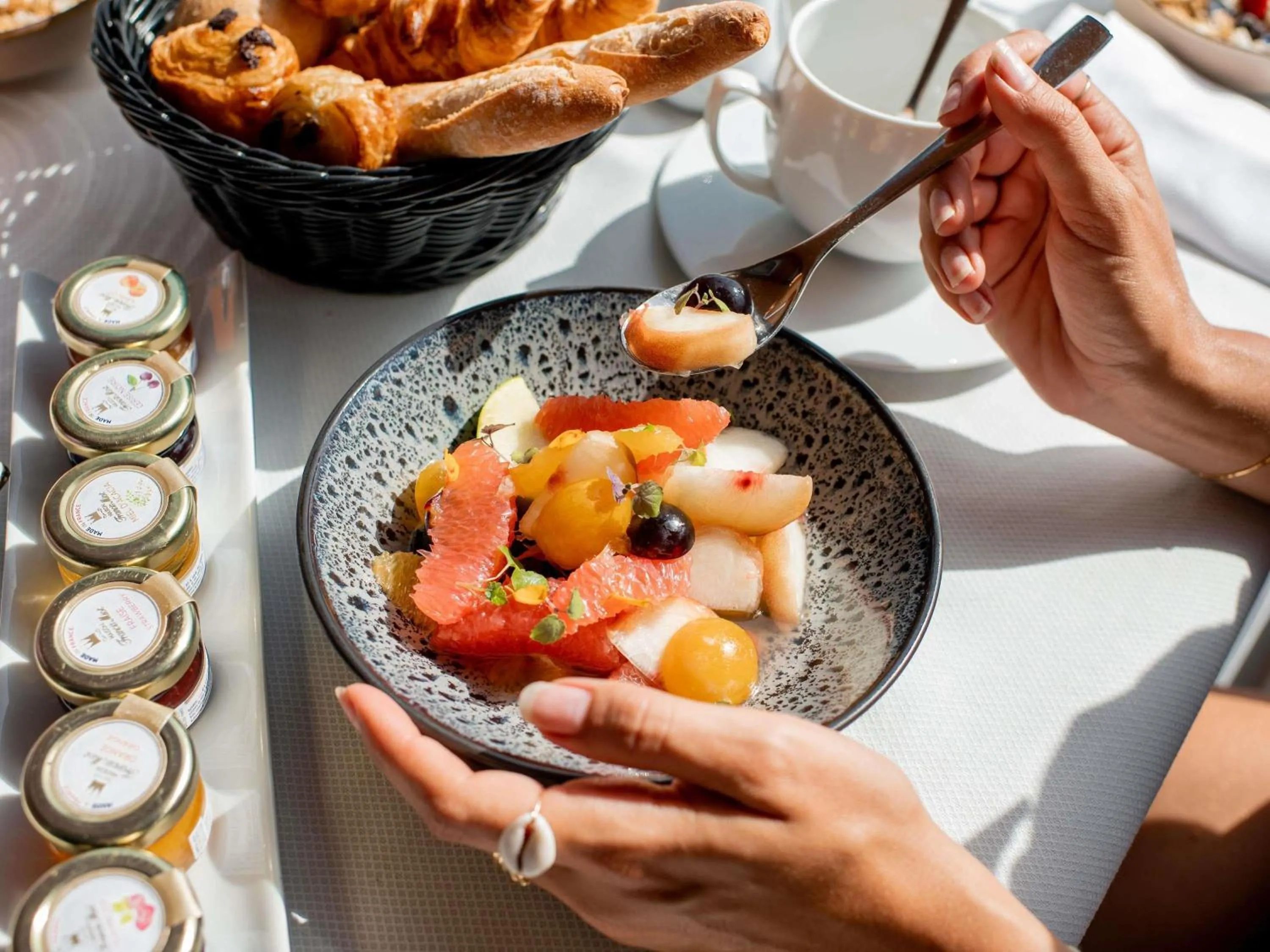 Breakfast in Parc Beaumont Hôtel & Spa Pau - MGallery Collection