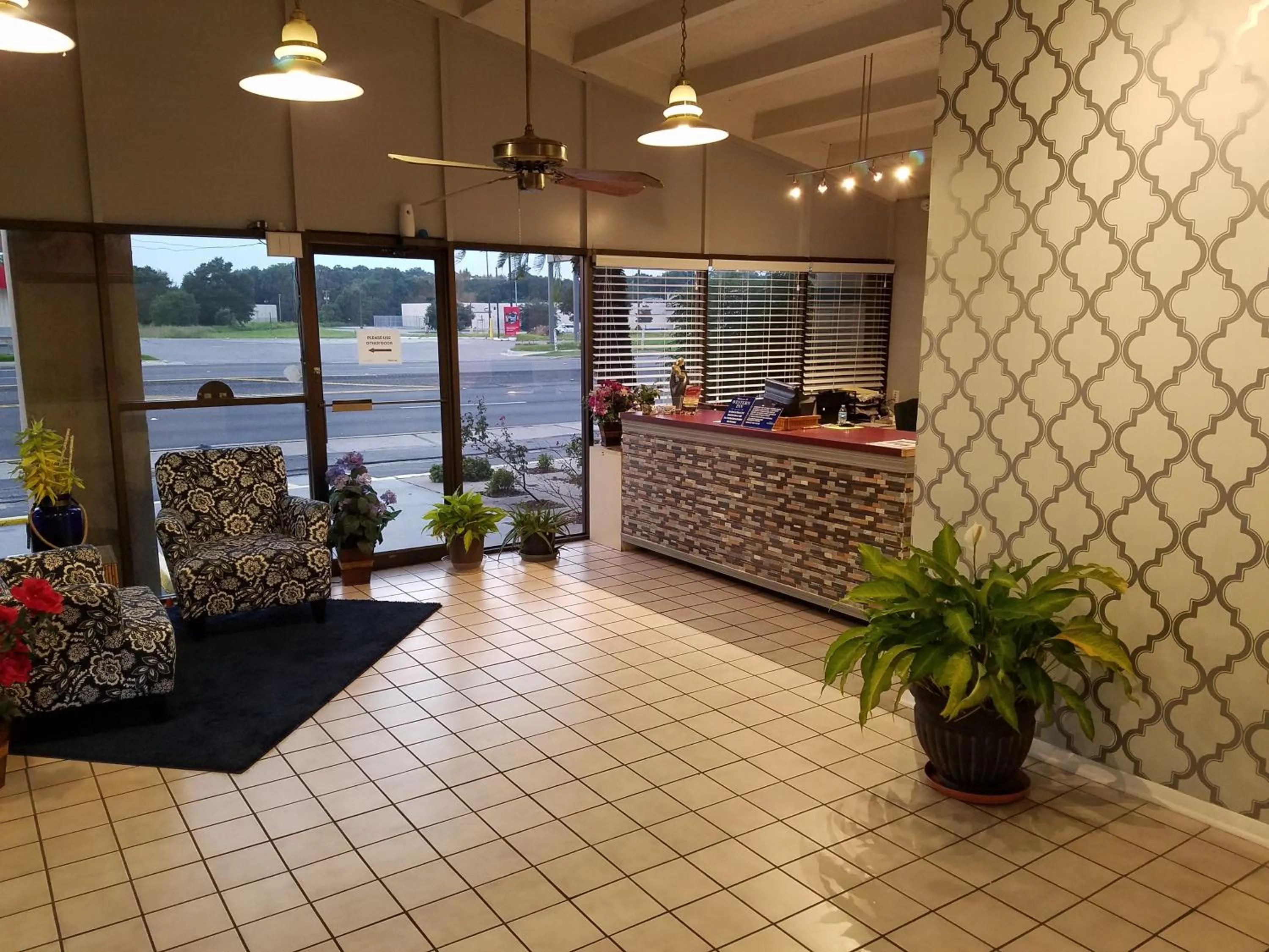 Lobby or reception in Western Inn - Pensacola