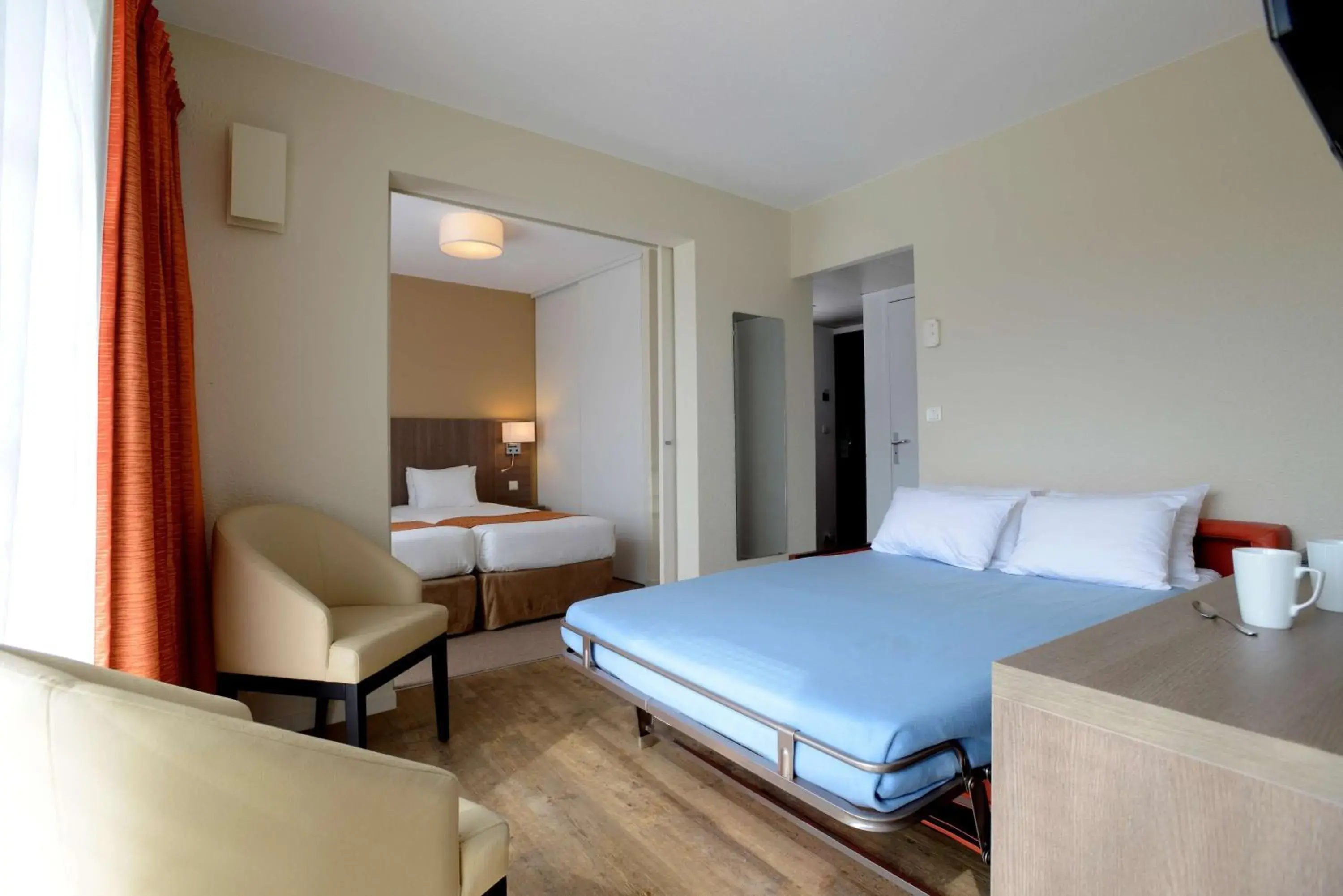 Family Queen Room with Balcony in Best Western Hotel Sourcéo Family Queen Room with Balcony in Best Western Hotel Sourcéo