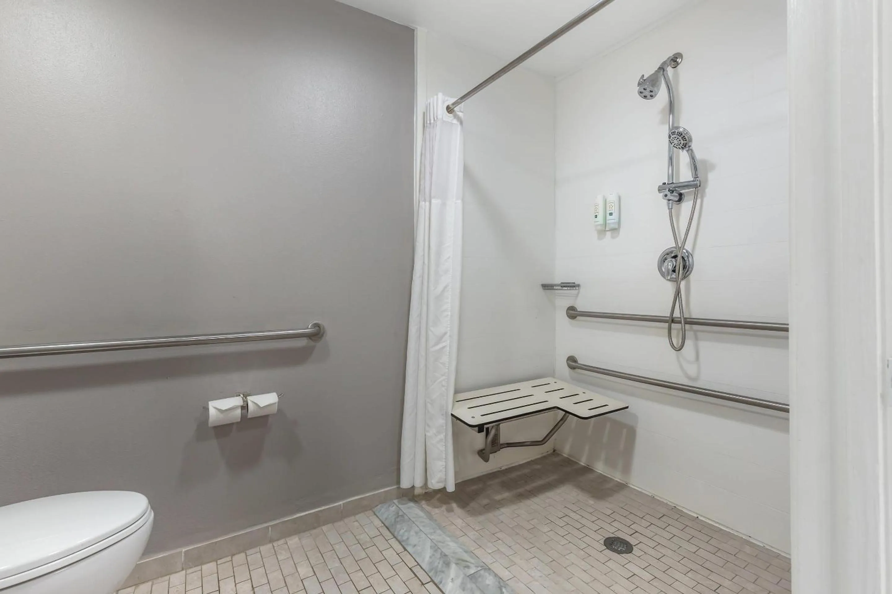 Bedroom in Quality Inn Wilmington