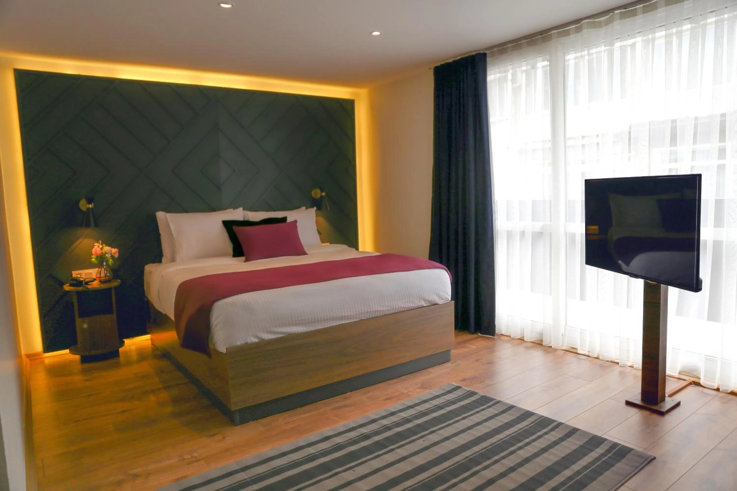 Bed in The Roomy Hotel Şişli