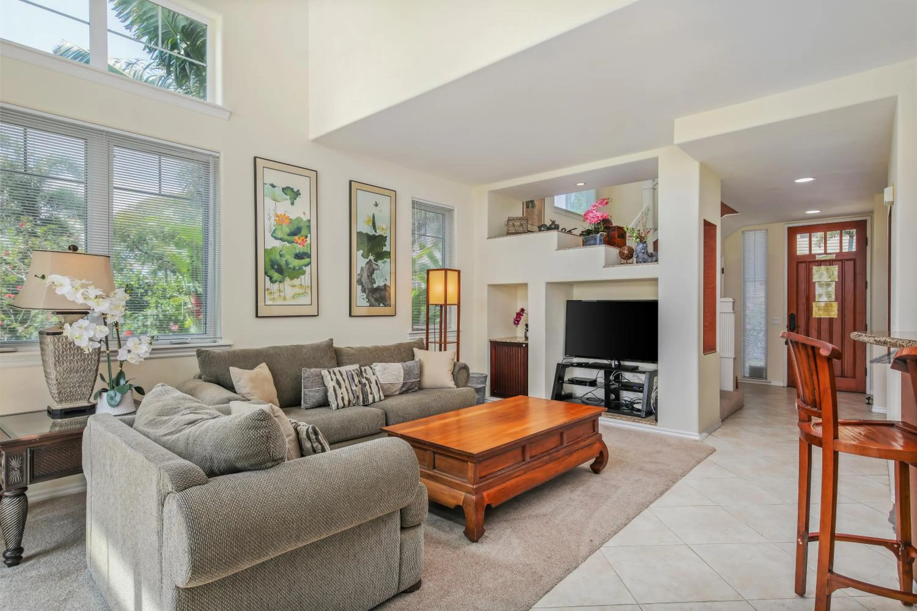 Living room in Fairway Villas Waikoloa by OUTRIGGER
