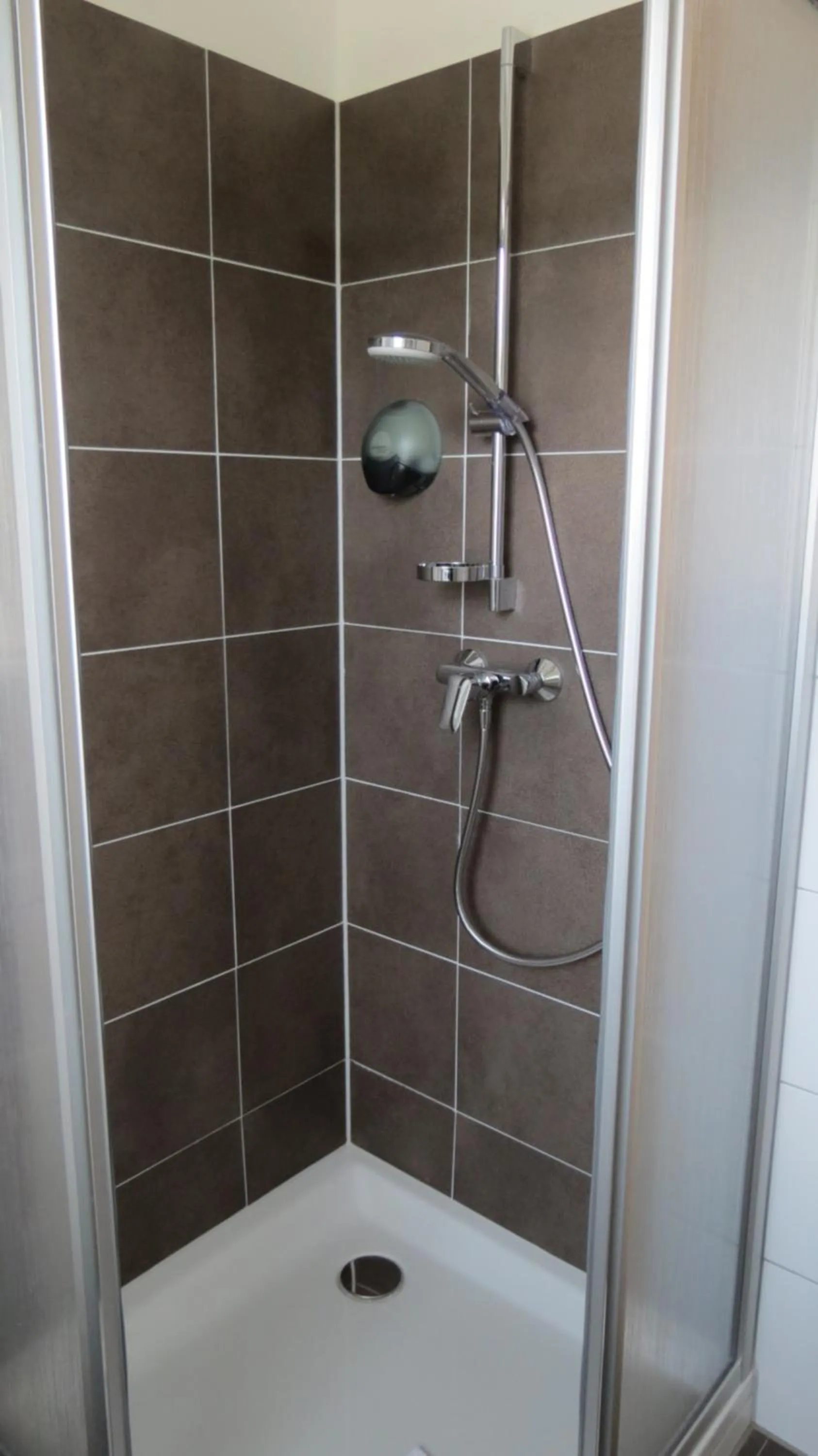 Shower in Gästehaus Eisenstrasse