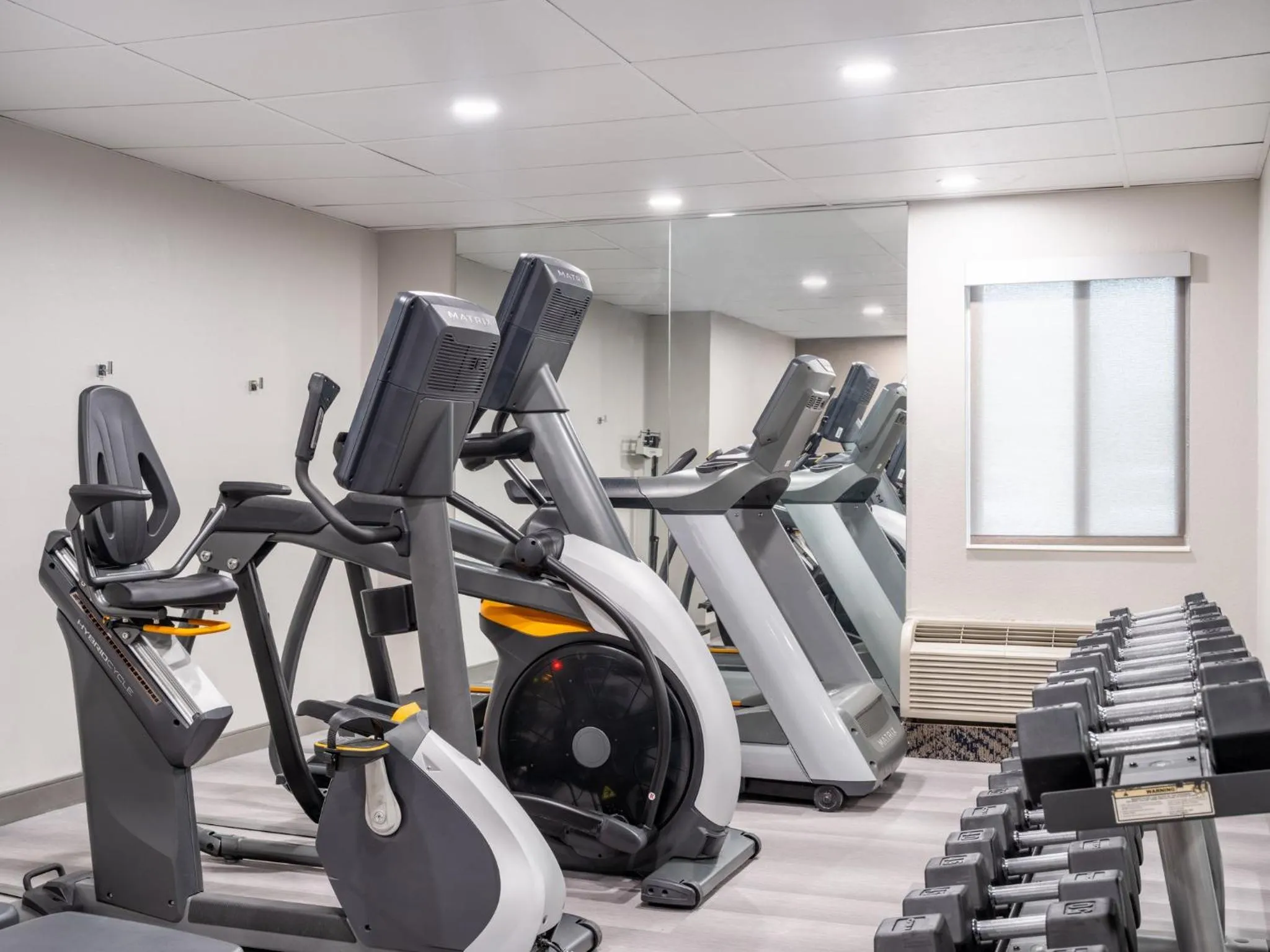 Spa and wellness centre/facilities in Candlewood Suites Rockford by IHG